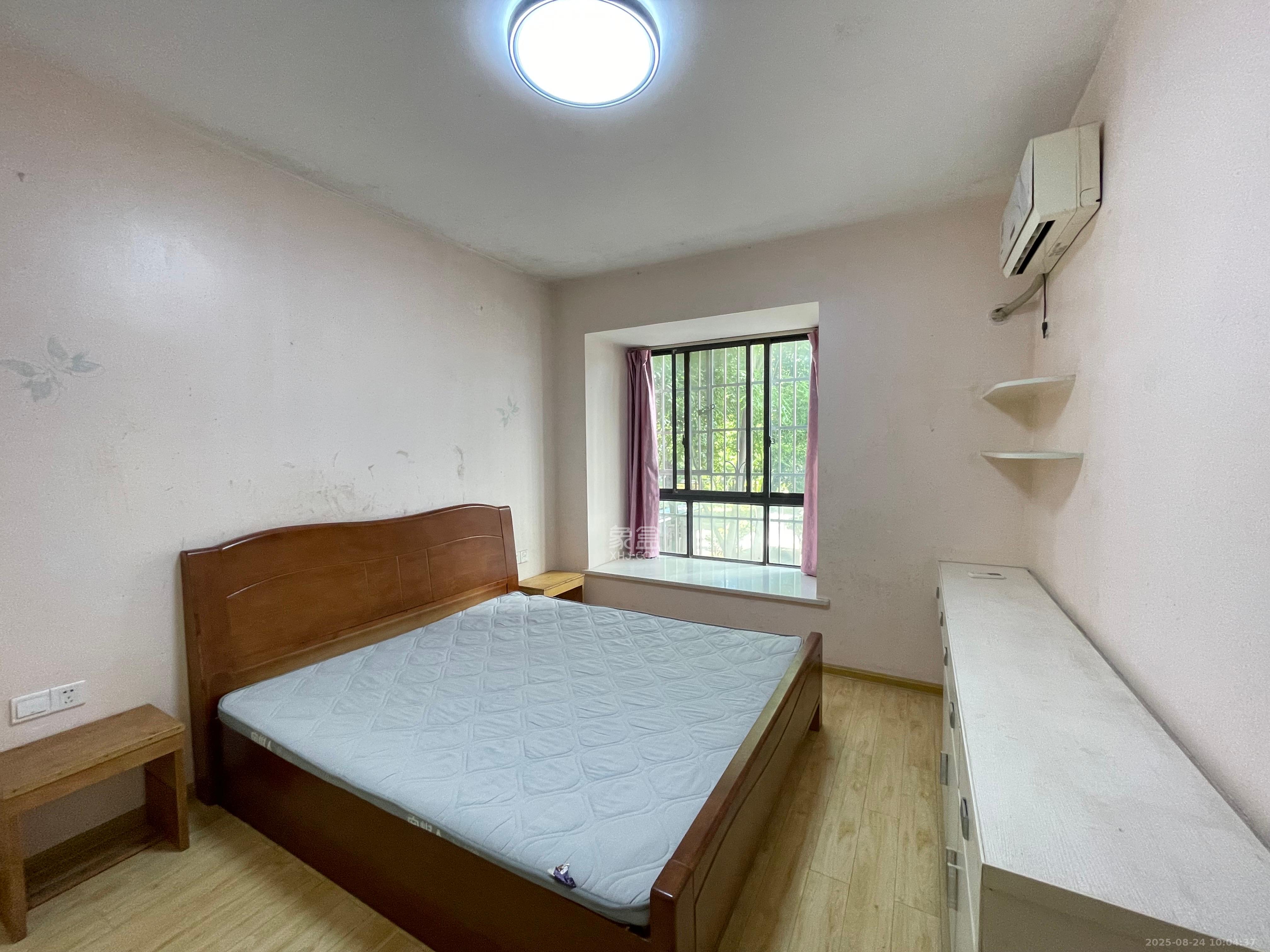 海林馨香雅苑 2室2厅1卫 2100.0元/月 海林馨香雅苑 2室2厅1卫 2100.0元/月室内图