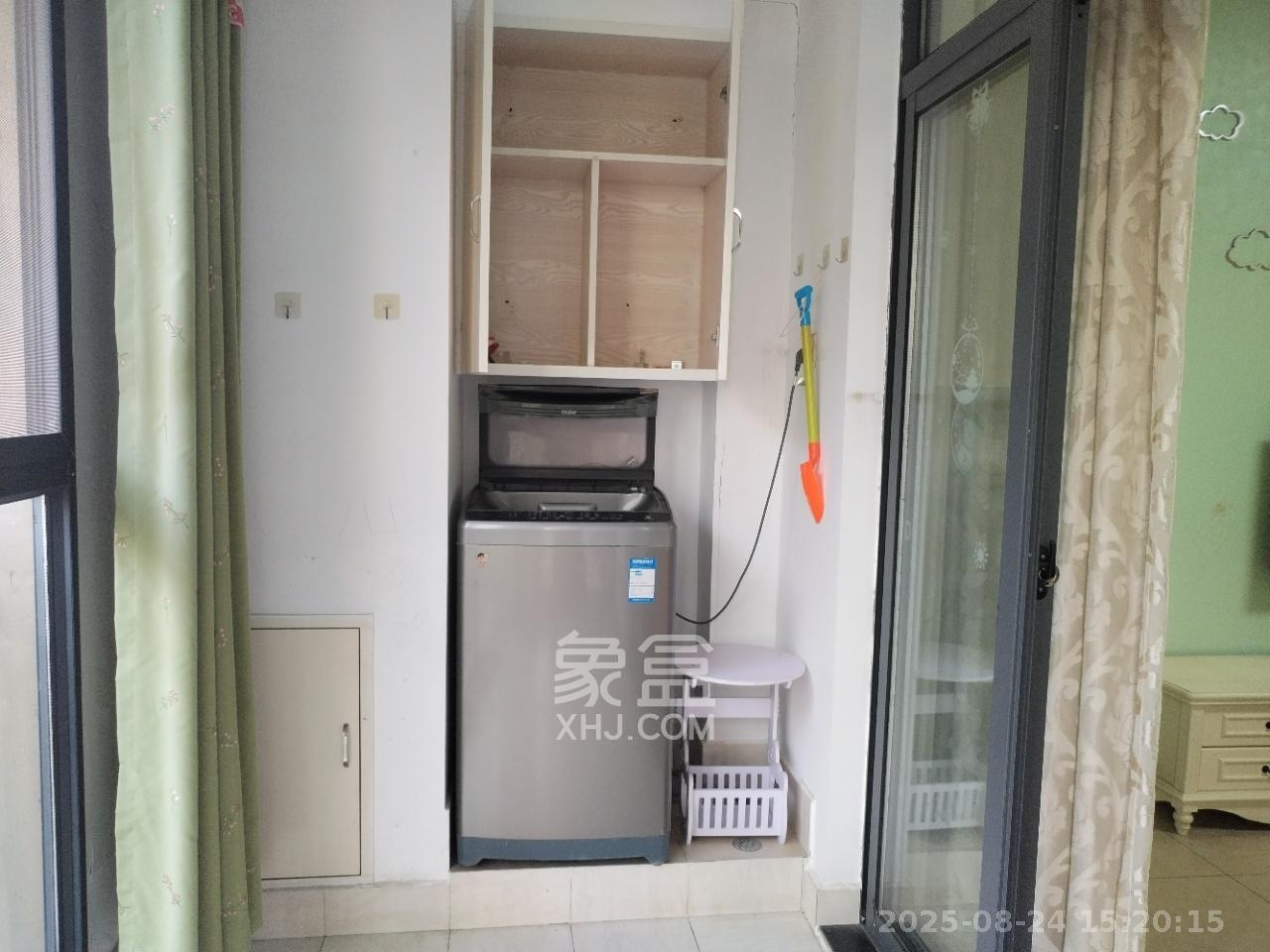 澳海澜庭  2室2厅1卫    1500.0元/月 澳海澜庭  2室2厅1卫    1500.0元/月室内图