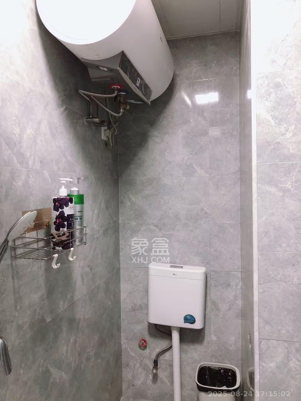 长沙高铁吾悦广场  1室1厅1卫    1500.0元/月室内图