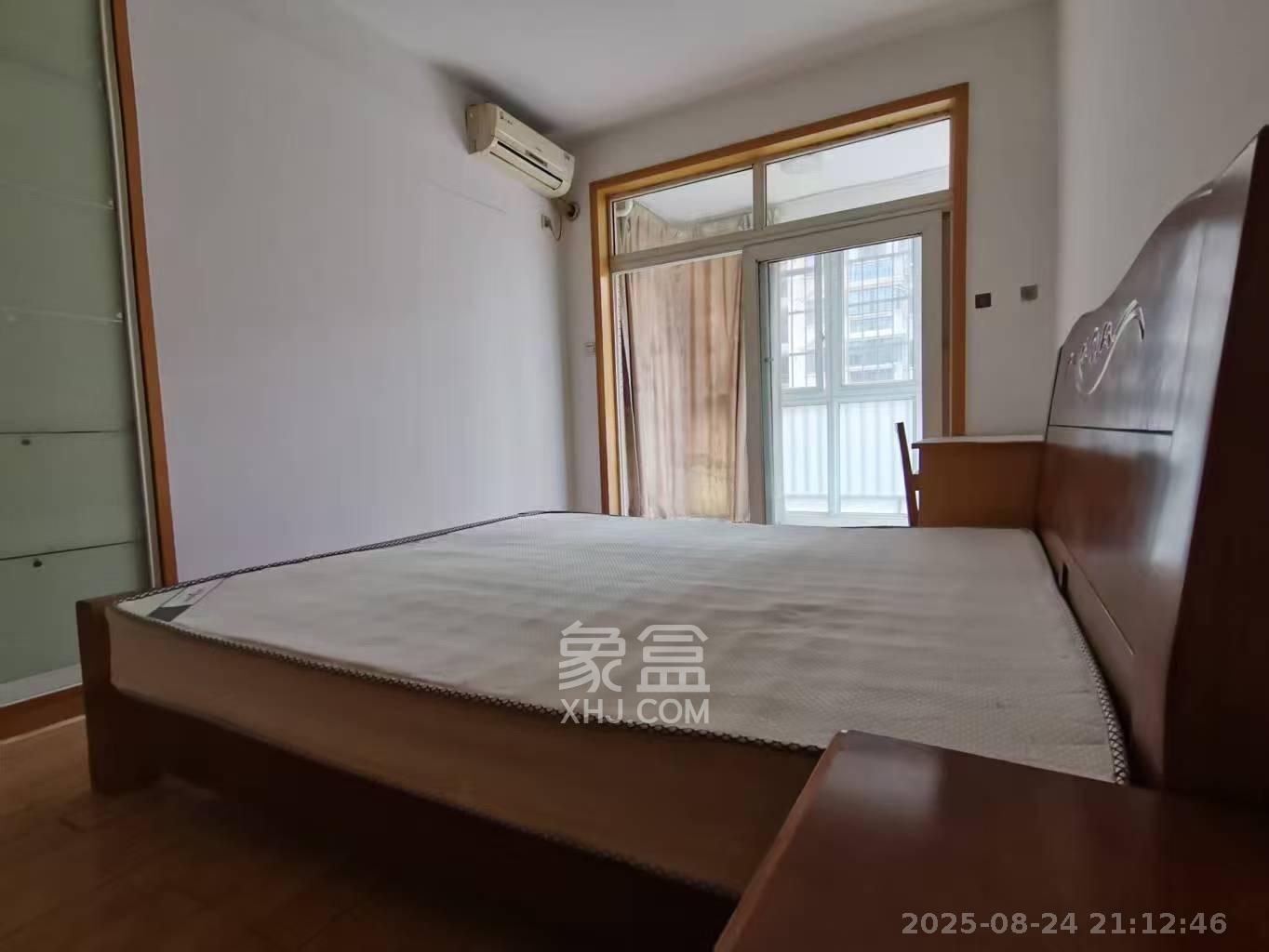 东南雅苑  3室2厅1卫   2450.00元/月室内图