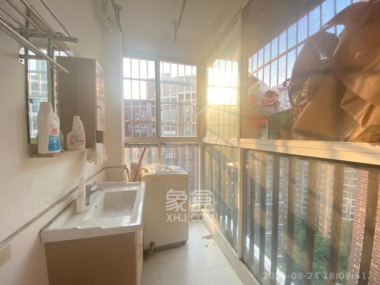 森林公园壹号(森林雅苑)  2室2厅1卫    1550.0元/月 森林公园壹号(森林雅苑)  2室2厅1卫    1550.0元/月室内图