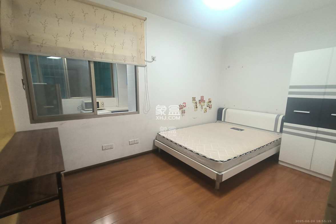 时代天骄 4室2厅2卫 2500.0元/月 时代天骄 4室2厅2卫 2500.0元/月室内图