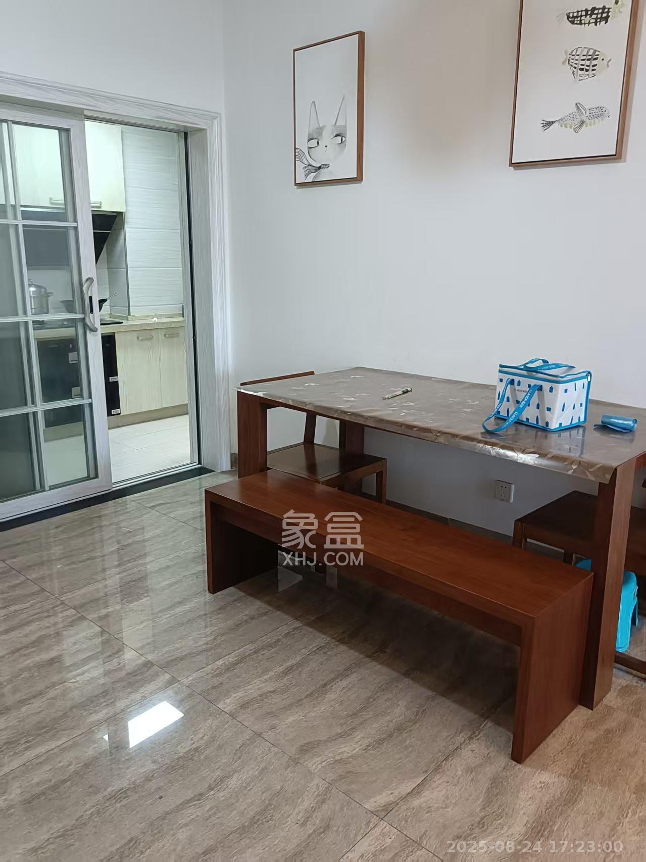 中建芙蓉嘉苑  3室2厅2卫    2600.0元/月室内图