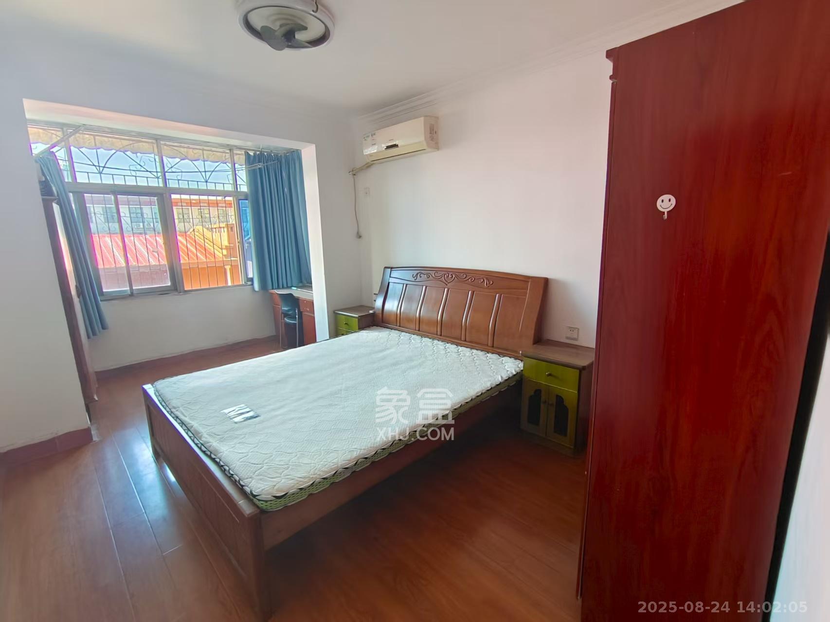 长郡花园  2室1厅1卫    2000.0元/月 长郡花园  2室1厅1卫    2000.0元/月室内图