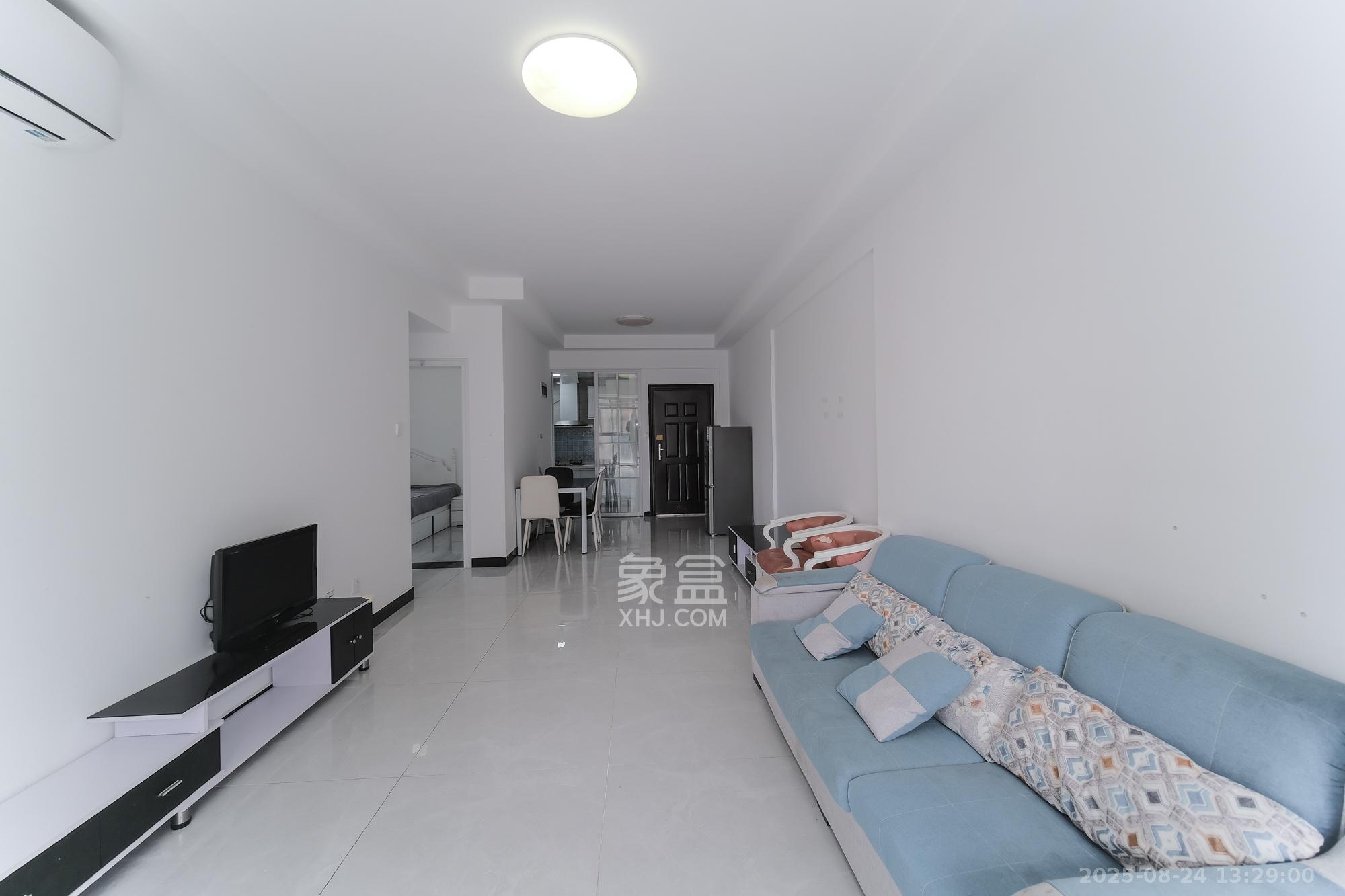 星雅美辰 2室2厅1卫 57.2万 星雅美辰 2室2厅1卫 57.2万客厅