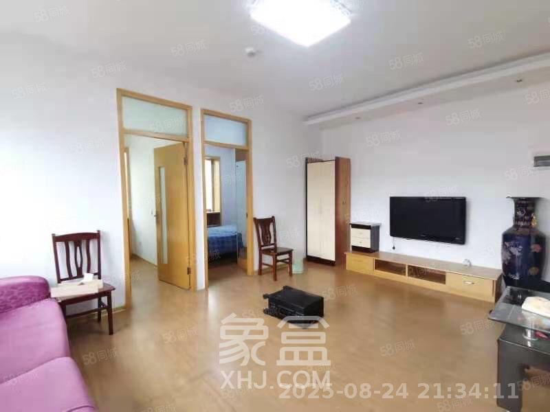 伍家岭生活广场 2室1厅1卫 1800.0元/月 伍家岭生活广场 2室1厅1卫 1800.0元/月室内图