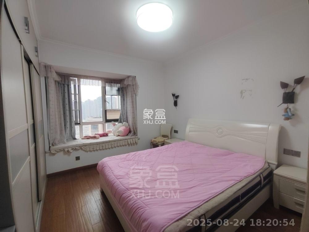 熹悦花都 3室2厅2卫 1900.0元/月 熹悦花都 3室2厅2卫 1900.0元/月室内图