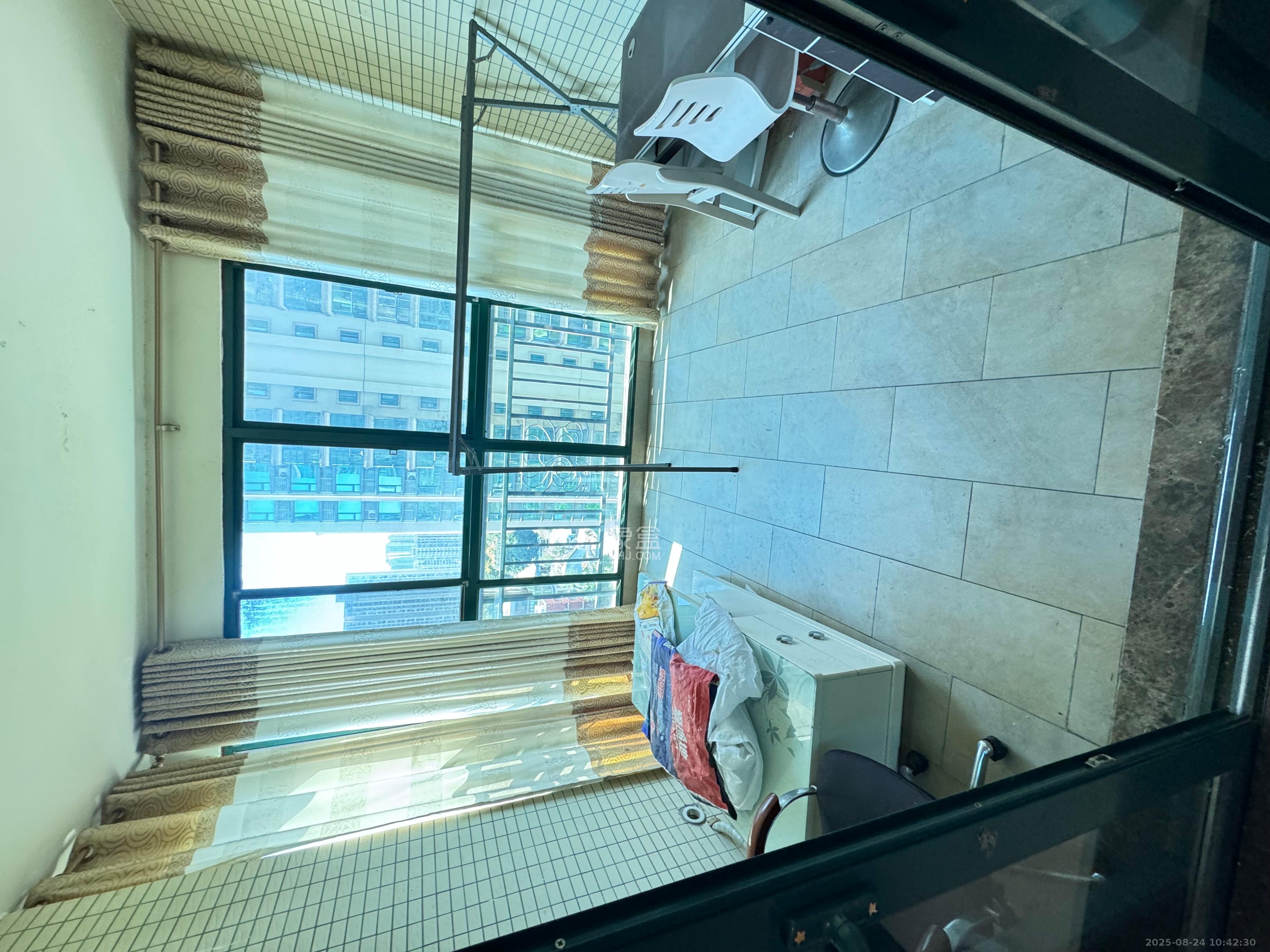 恒大华府 2室2厅1卫 2000.0元/月 恒大华府 2室2厅1卫 2000.0元/月室内图