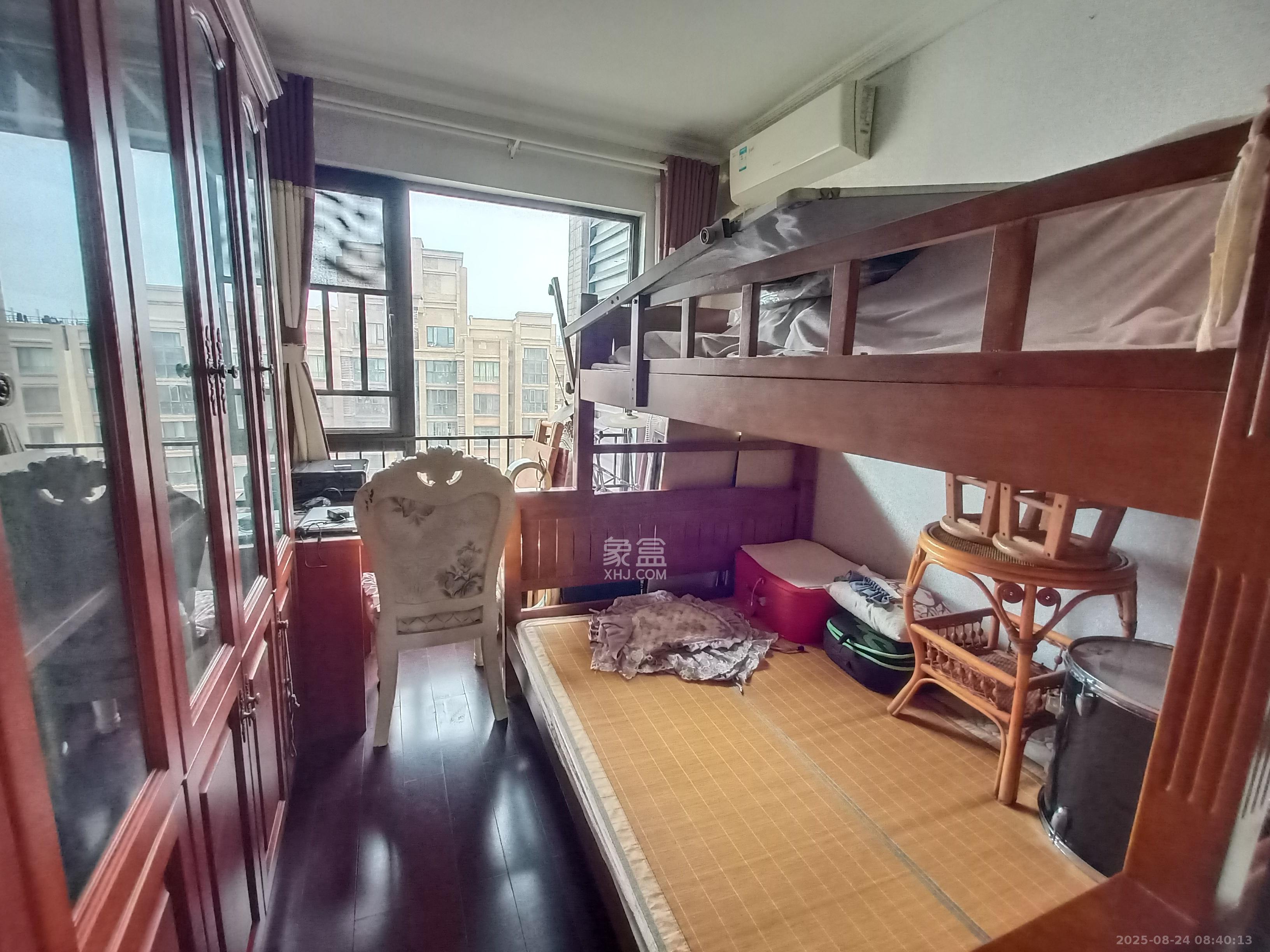 中海国际一期  4室2厅2卫    3000.0元/月室内图