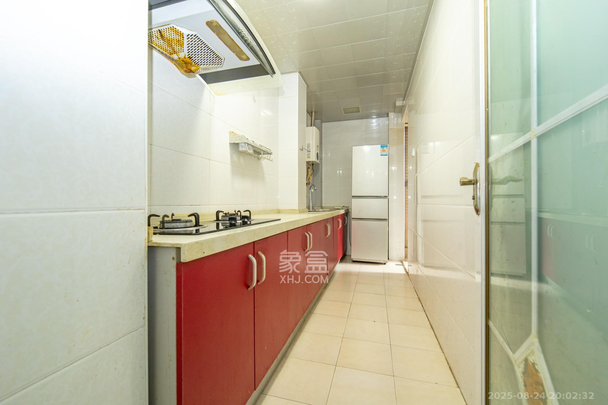 新长海广场 2室1厅1卫 36.8万 新长海广场 2室1厅1卫 36.8万厨房