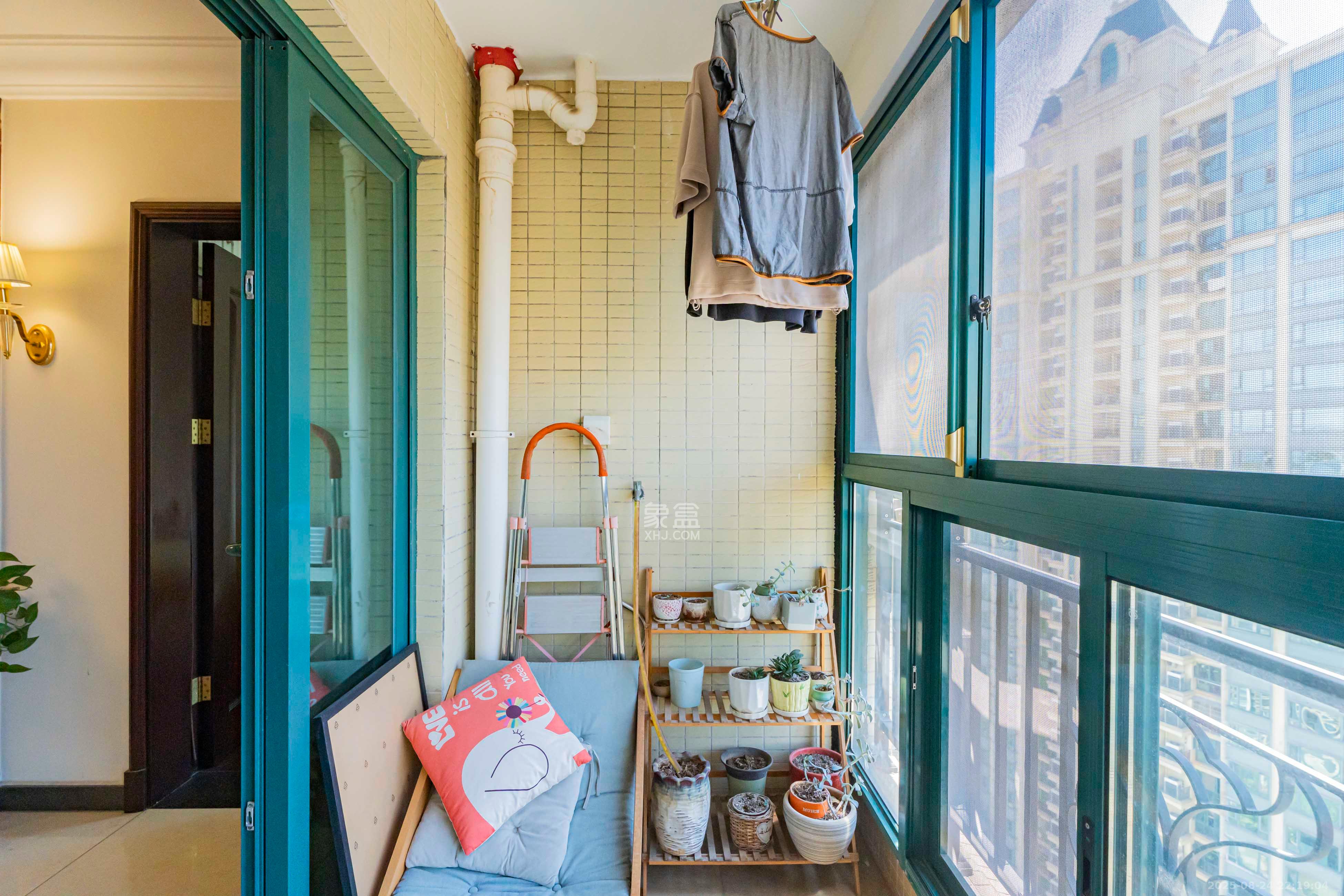 恒大雅苑  2室2厅2卫    79.0万 恒大雅苑  2室2厅2卫    79.0万阳台