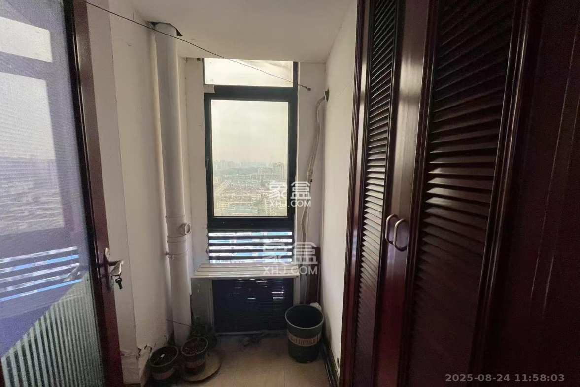 沁园春御院 1室1厅1卫 2000.0元/月 沁园春御院 1室1厅1卫 2000.0元/月室内图