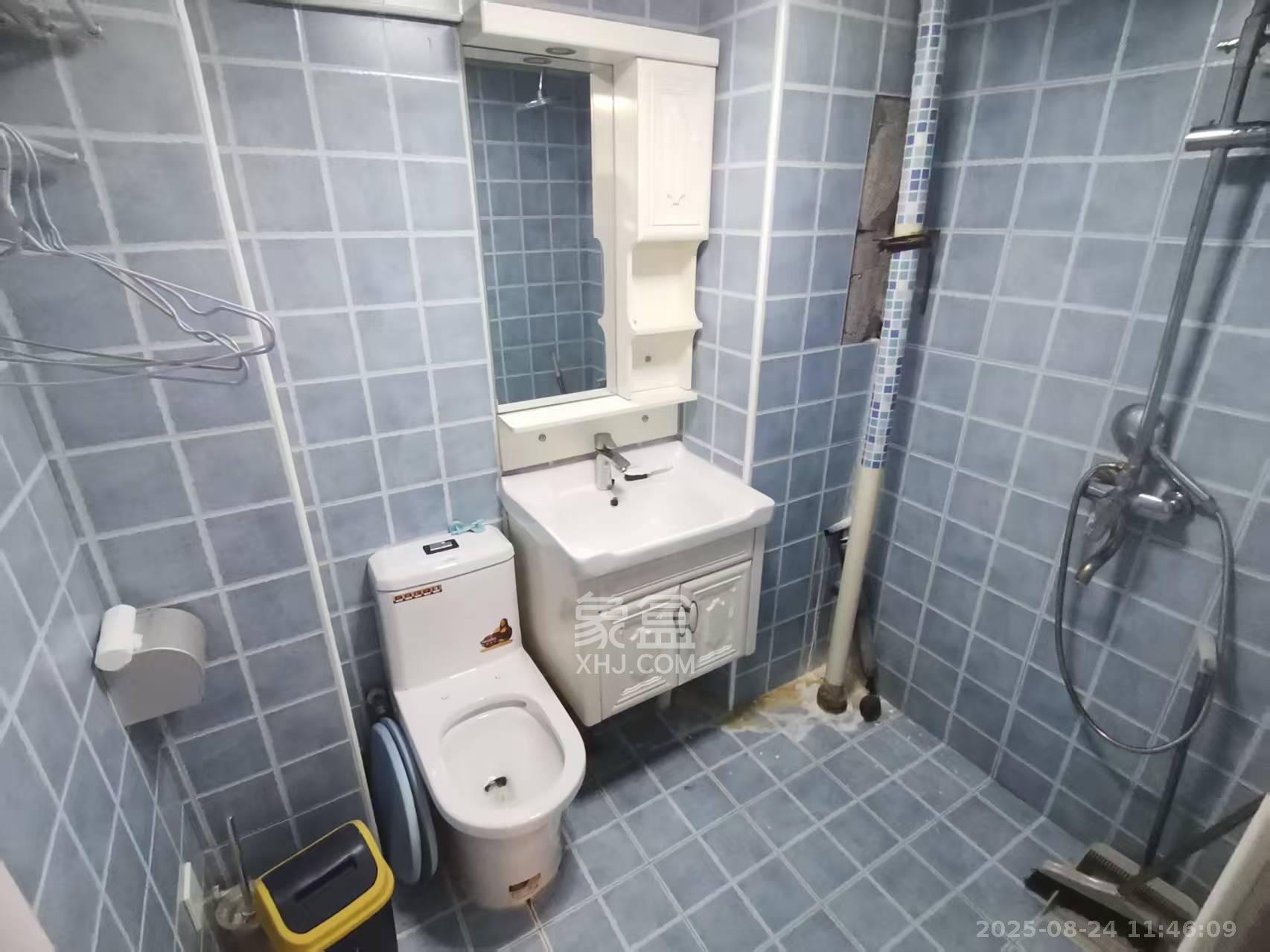 宏景名厦  3室2厅2卫    3100.0元/月室内图