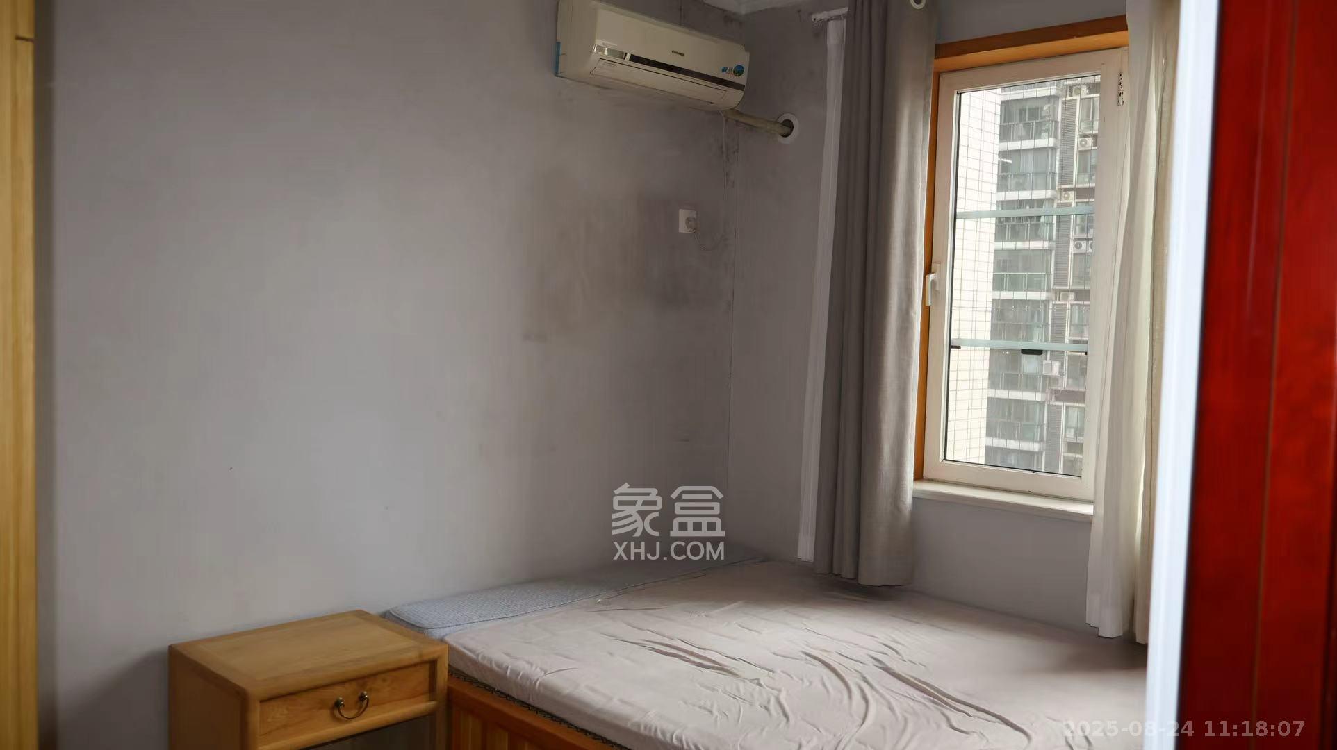 三万英尺  4室2厅2卫    5000.0元/月室内图