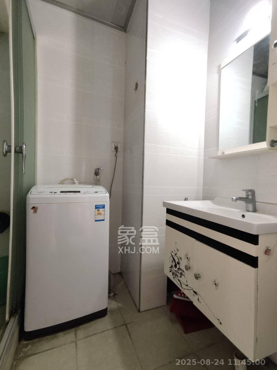 长房时代城  1室1厅1卫    1600.0元/月室内图