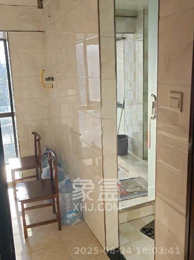 建安新商汇  3室1厅1卫    4300.0元/月室内图