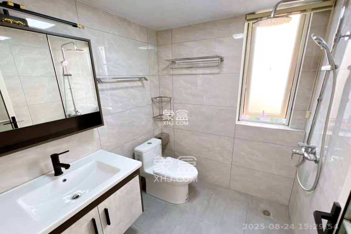 北辰三角洲E7区  3室2厅2卫    5500.0元/月 北辰三角洲E7区  3室2厅2卫    5500.0元/月室内图