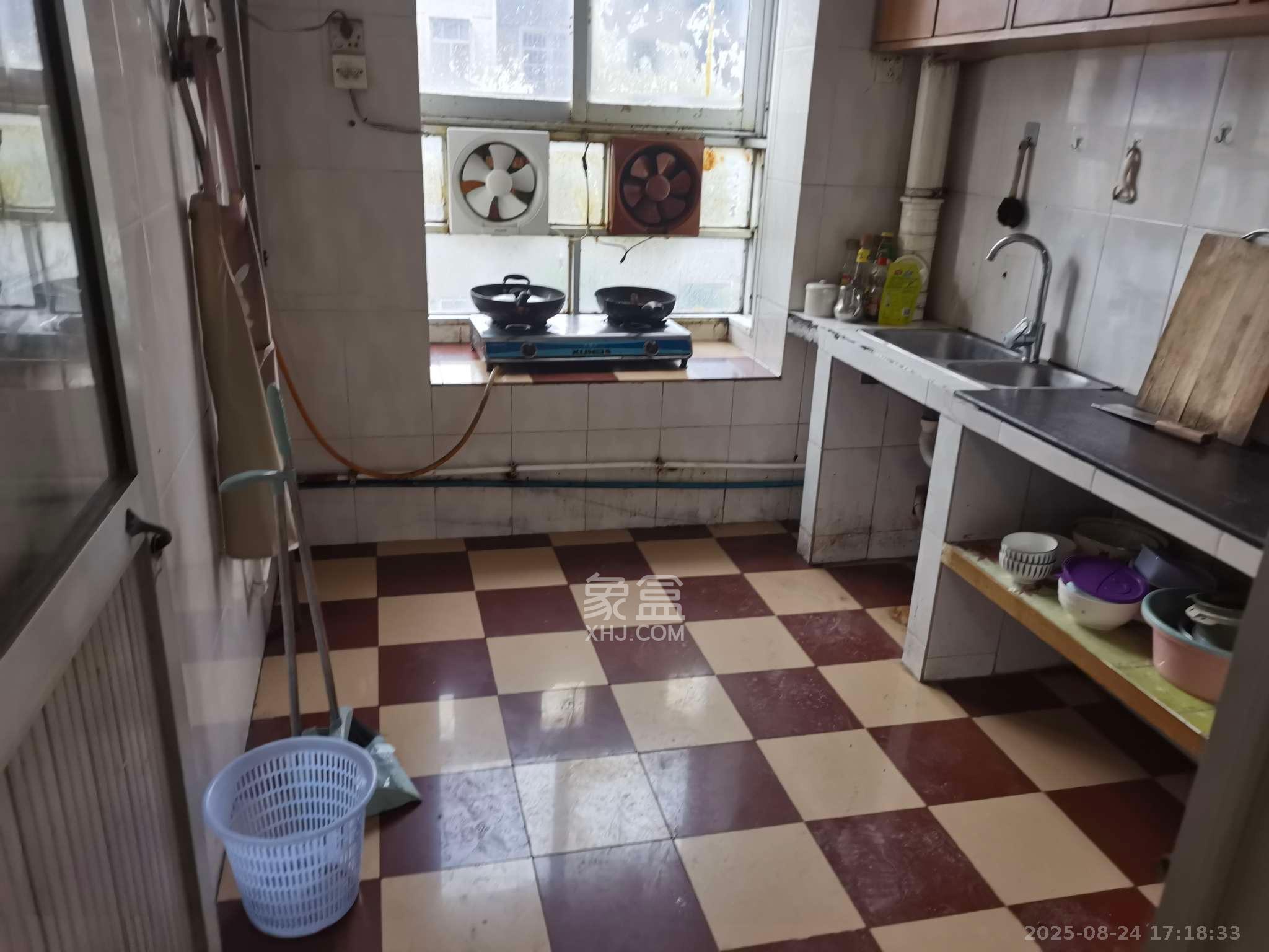 长沙紫金苑 3室1厅1卫 2100.0元/月 长沙紫金苑 3室1厅1卫 2100.0元/月室内图