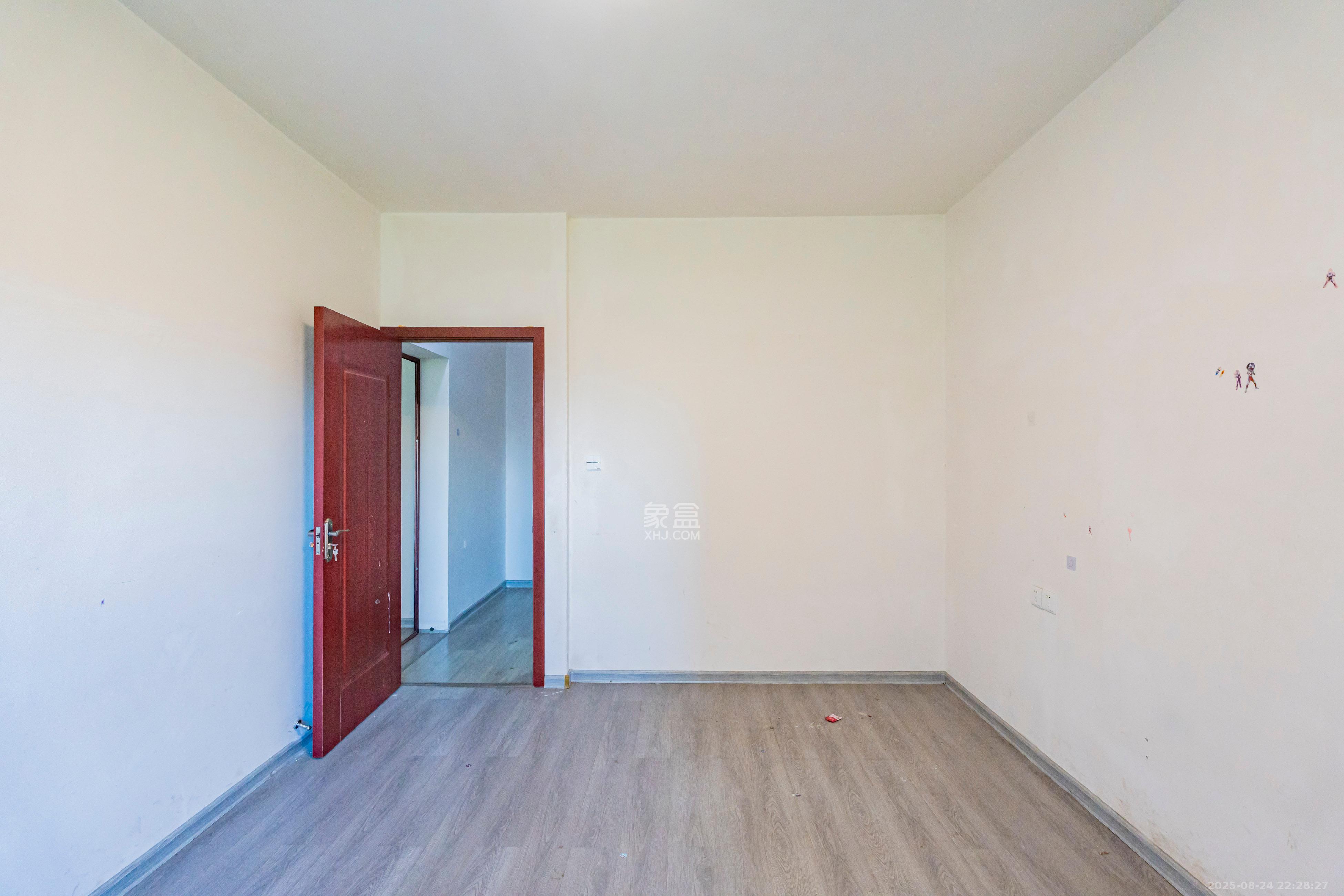 科大佳园北苑  3室2厅2卫    128.0万卧室