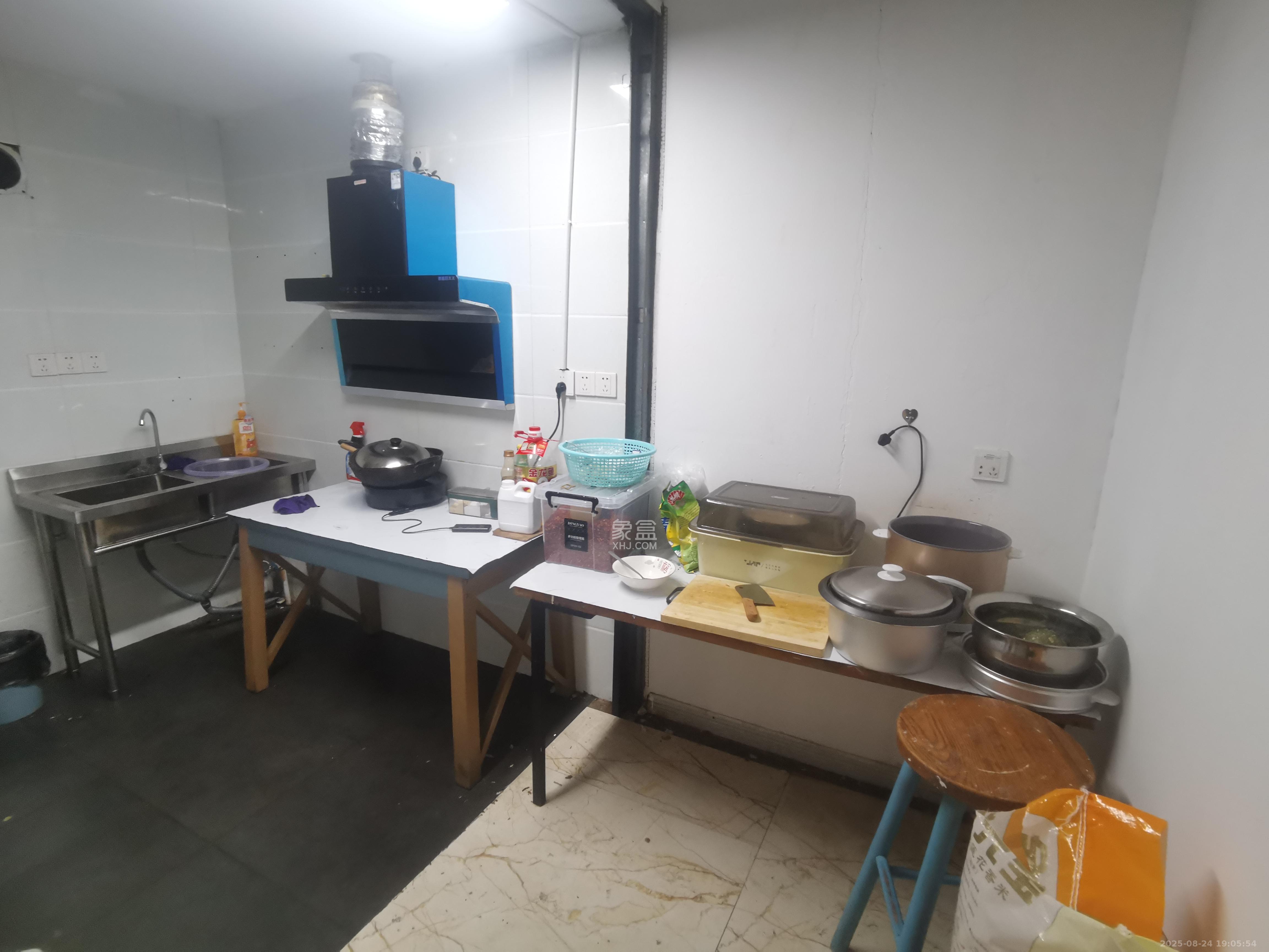 万博汇   96.37㎡      11500.0元/月室内图