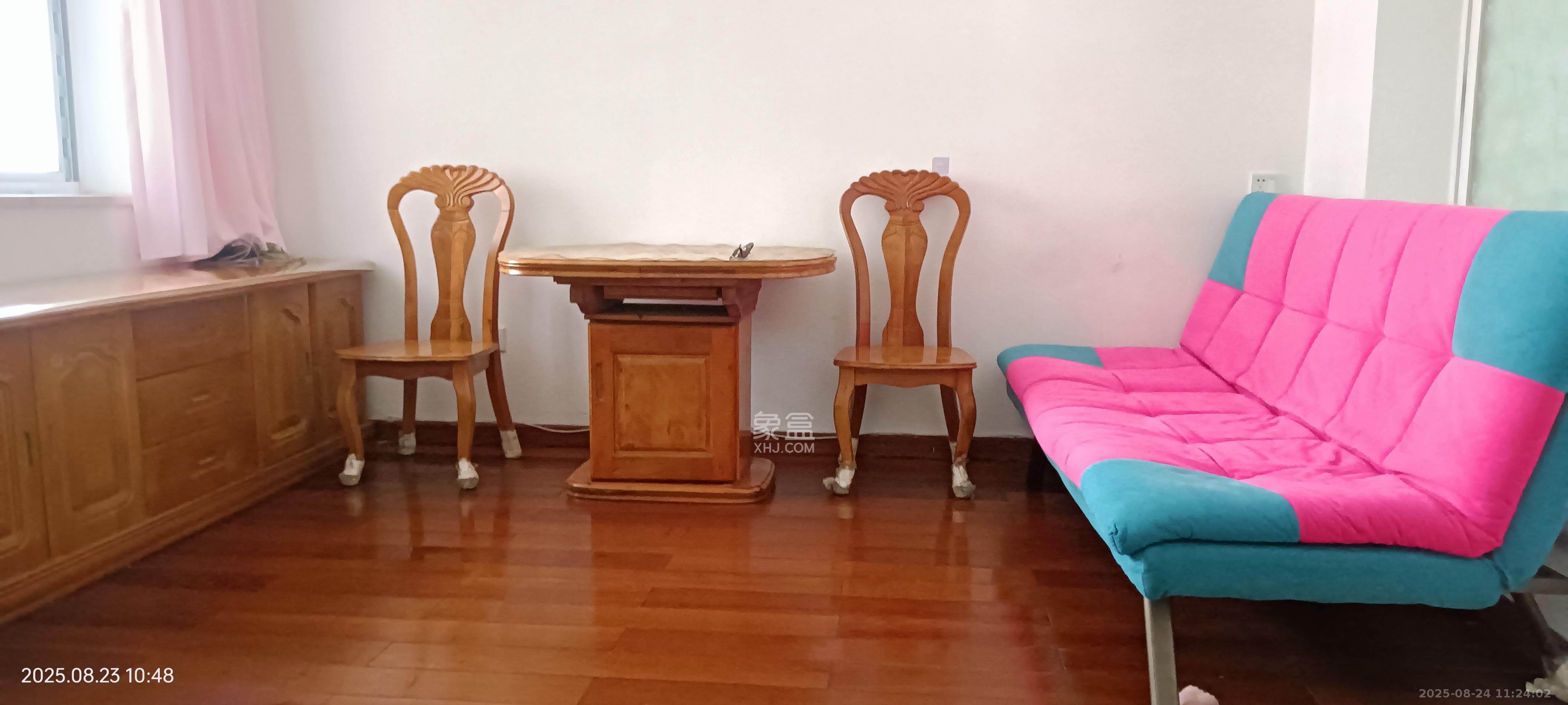 丝茅冲丽臣小区  1室1厅1卫    1350.0元/月 丝茅冲丽臣小区  1室1厅1卫    1350.0元/月室内图