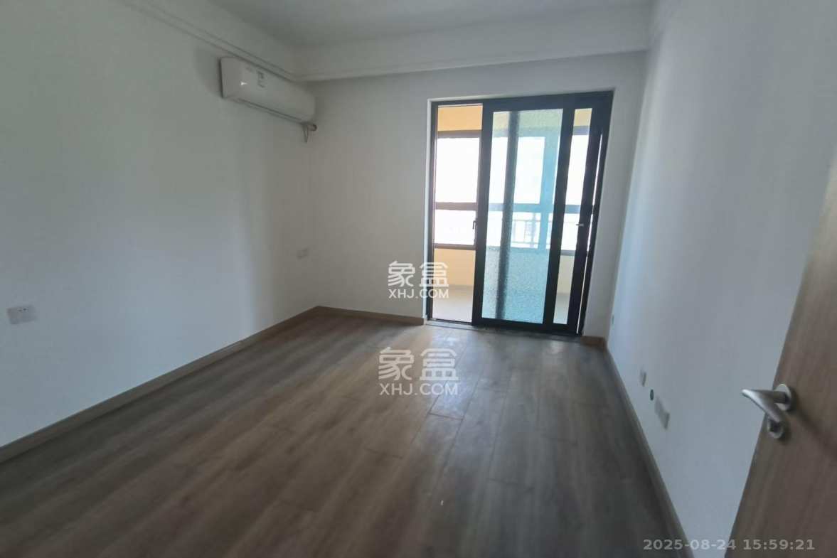 新城和樾(新城和樾公馆)  3室2厅1卫    2200.0元/月 新城和樾(新城和樾公馆)  3室2厅1卫    2200.0元/月室内图