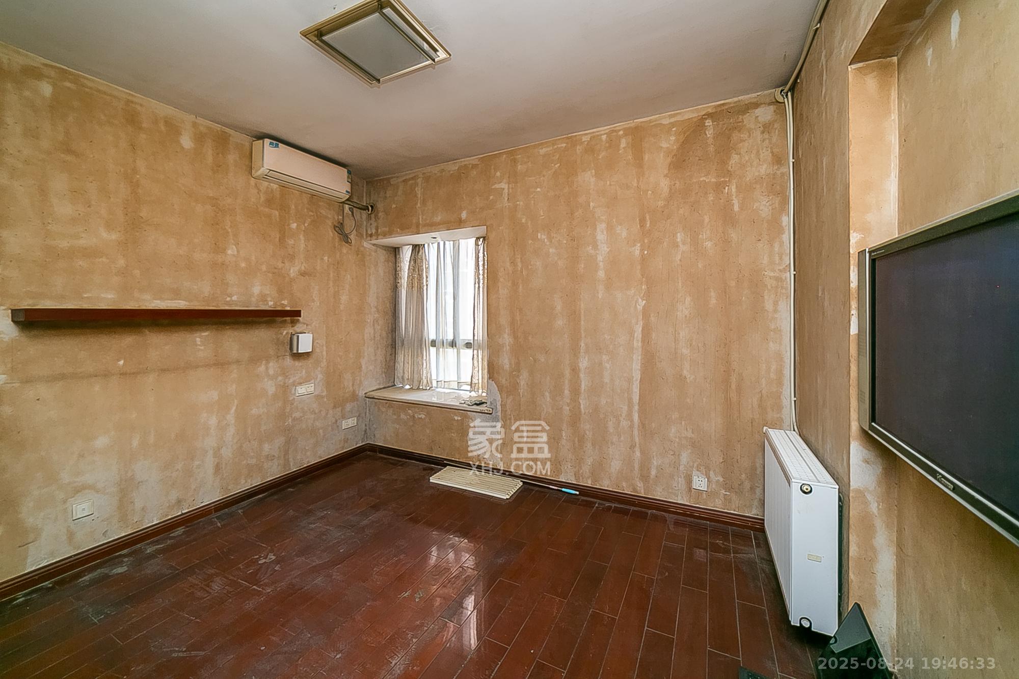 欧园 3室2厅2卫 105.0万 欧园 3室2厅2卫 105.0万卧室