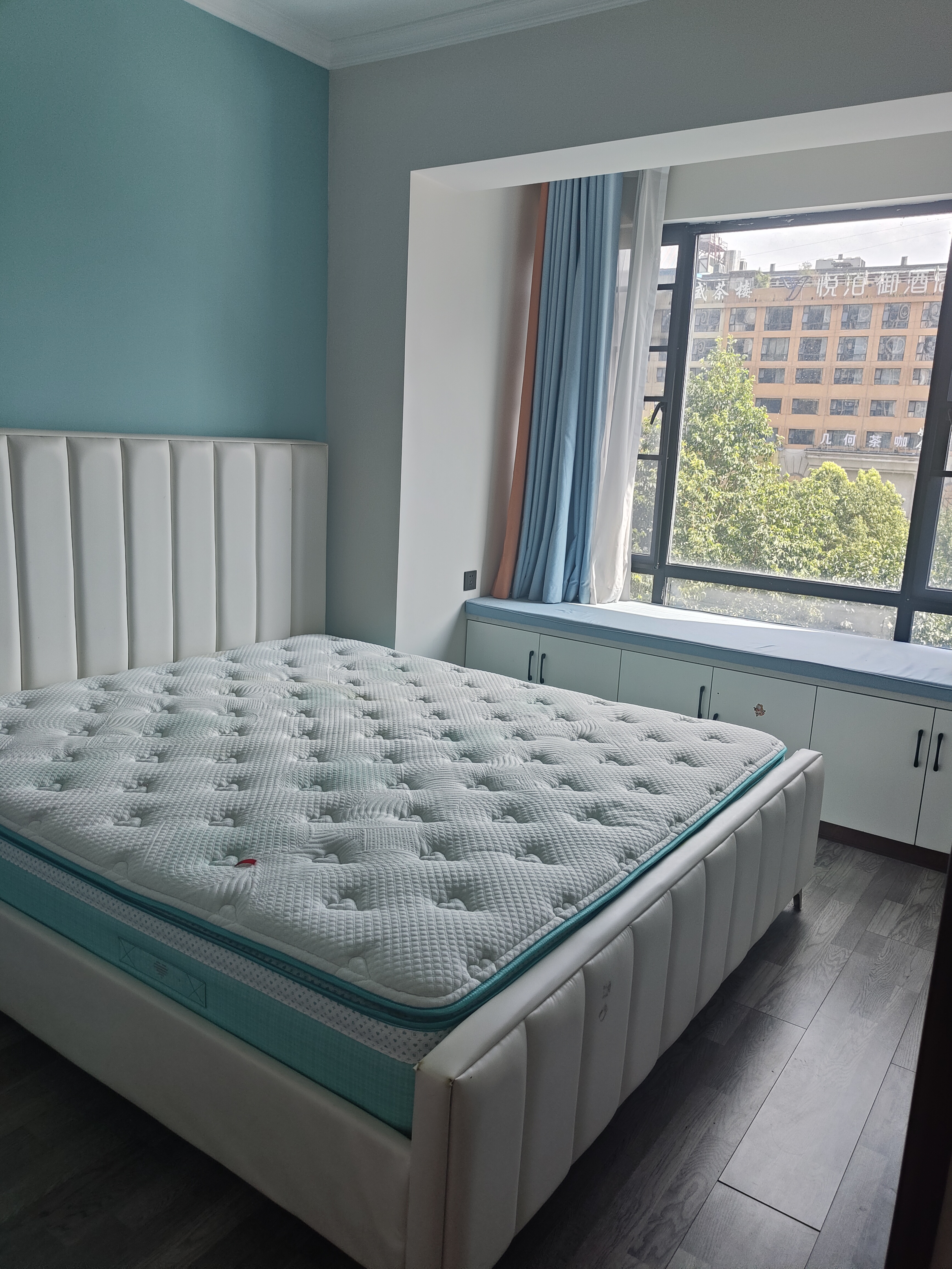 檀香山  1室2厅1卫    1500.0元/月室内图