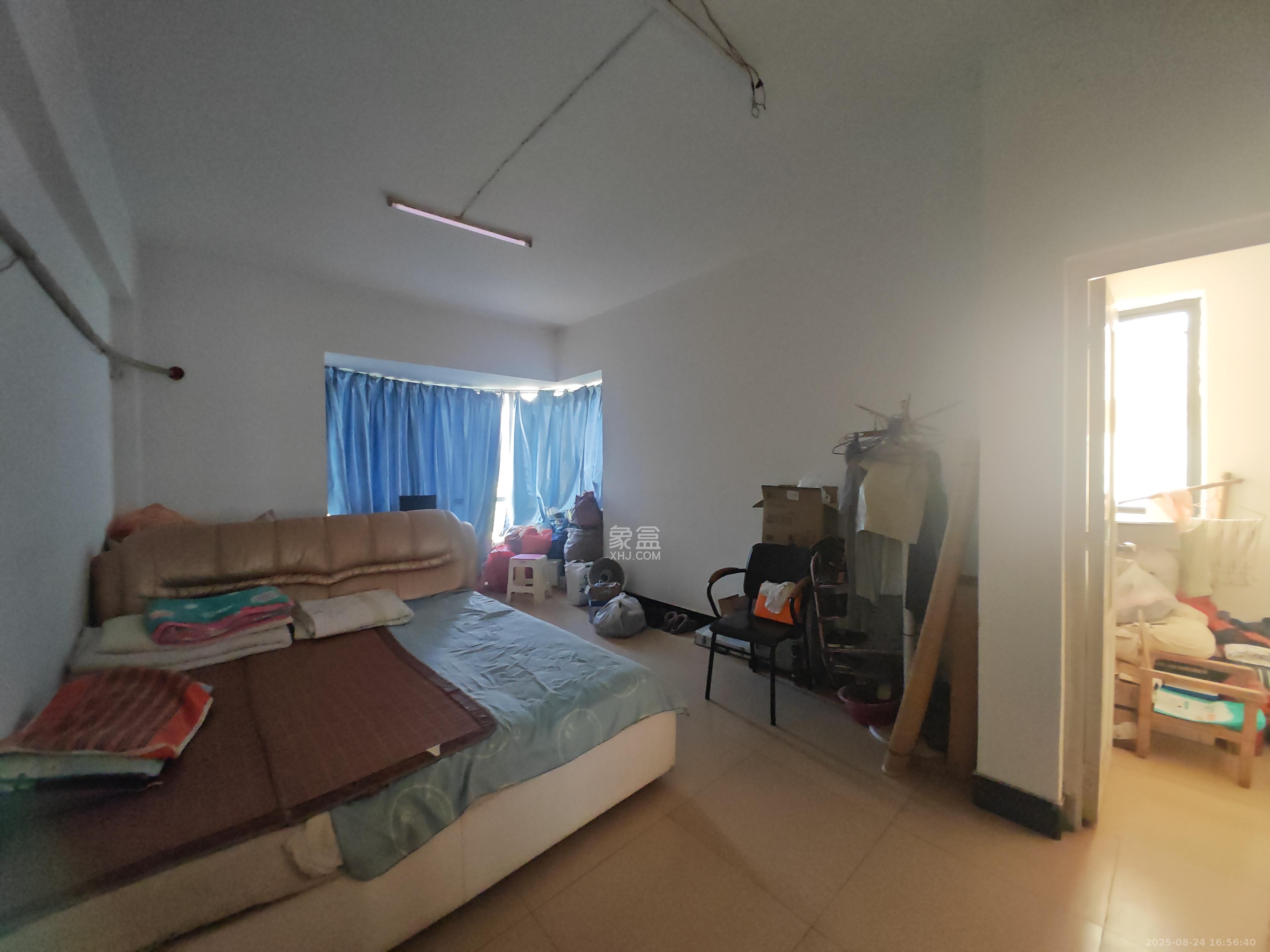梦网景园  3室2厅2卫    2300.0元/月室内图