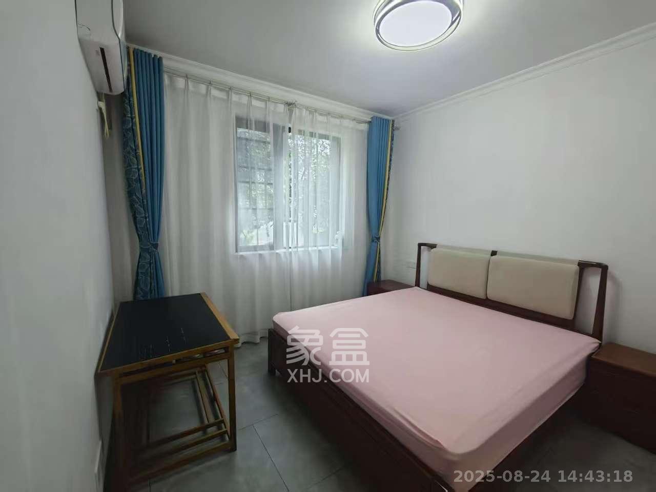 奥克斯滨仕花园(奥克斯洋湖广场/奥克斯中心)  3室2厅2卫    3500.0元/月 奥克斯滨仕花园(奥克斯洋湖广场/奥克斯中心)  3室2厅2卫    3500.0元/月室内图