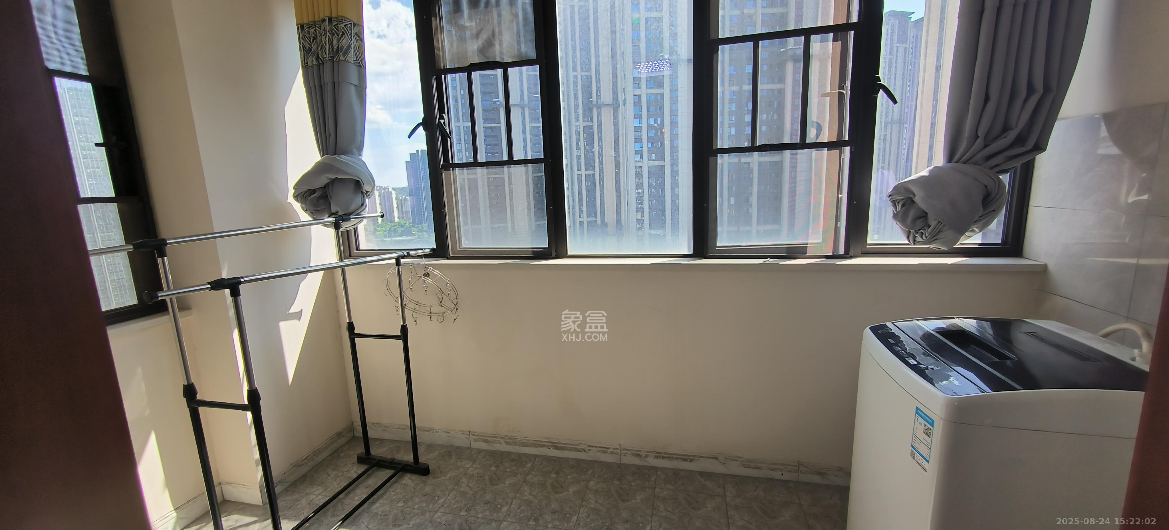 中国铁建梅溪青秀二期 3室2厅2卫 2600.0元/月 中国铁建梅溪青秀二期 3室2厅2卫 2600.0元/月室内图