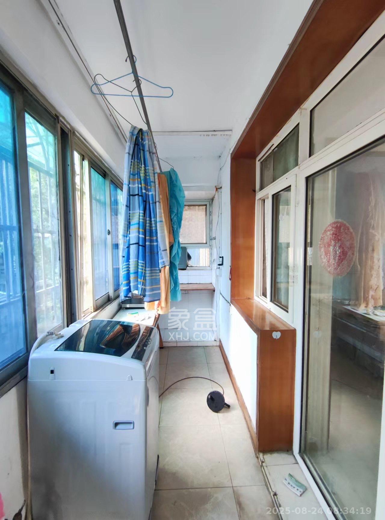 四达花苑 1室1厅1卫 1200.0元/月 四达花苑 1室1厅1卫 1200.0元/月室内图