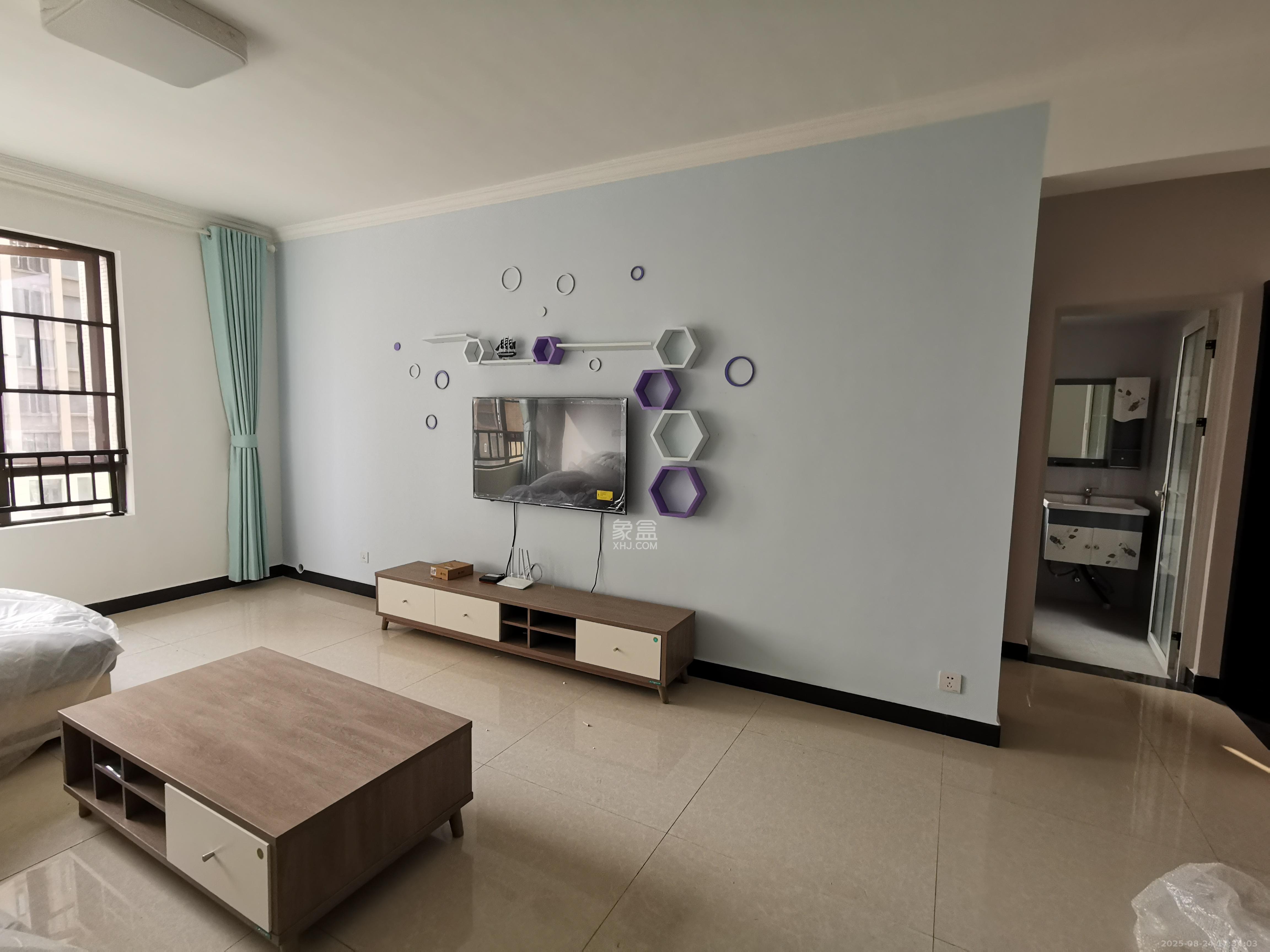 阳光城尚东湾青云苑  3室2厅2卫    2500.0元/月室内图