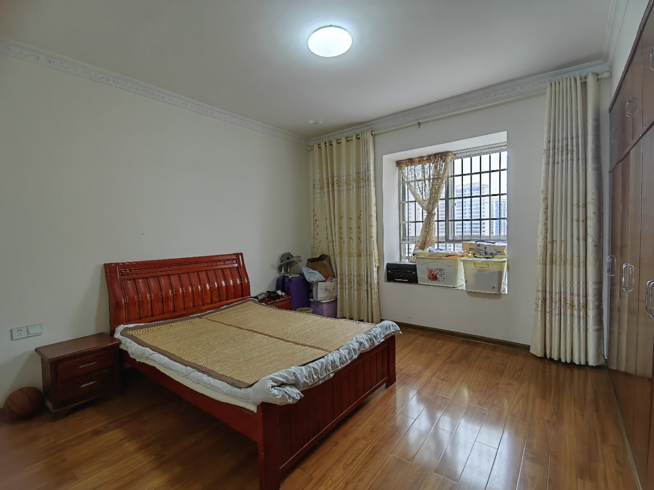 南苑上和一期  4室2厅2卫    2500.0元/月户型图