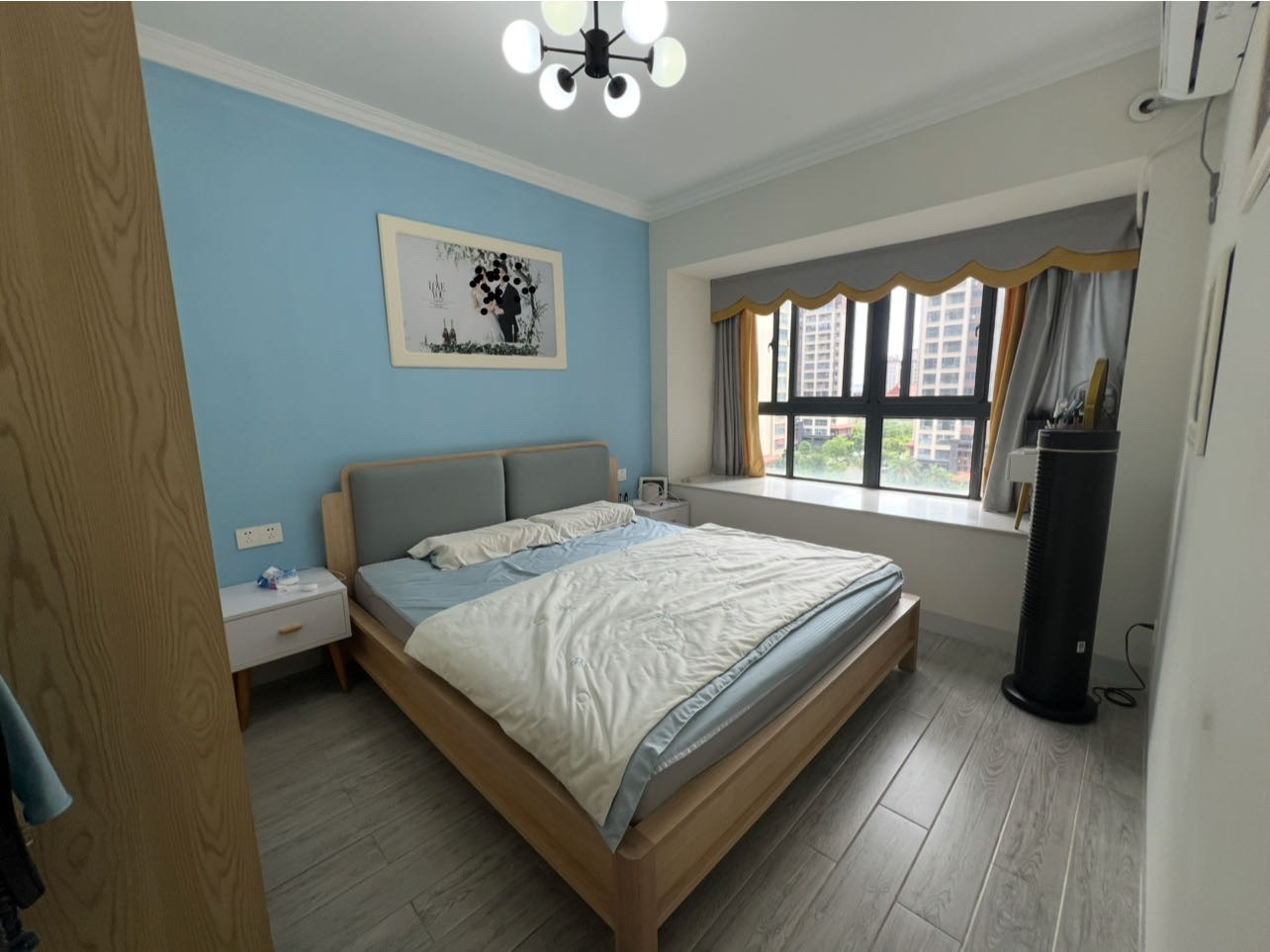 南海幸福汇  2室2厅1卫    76.0万客厅