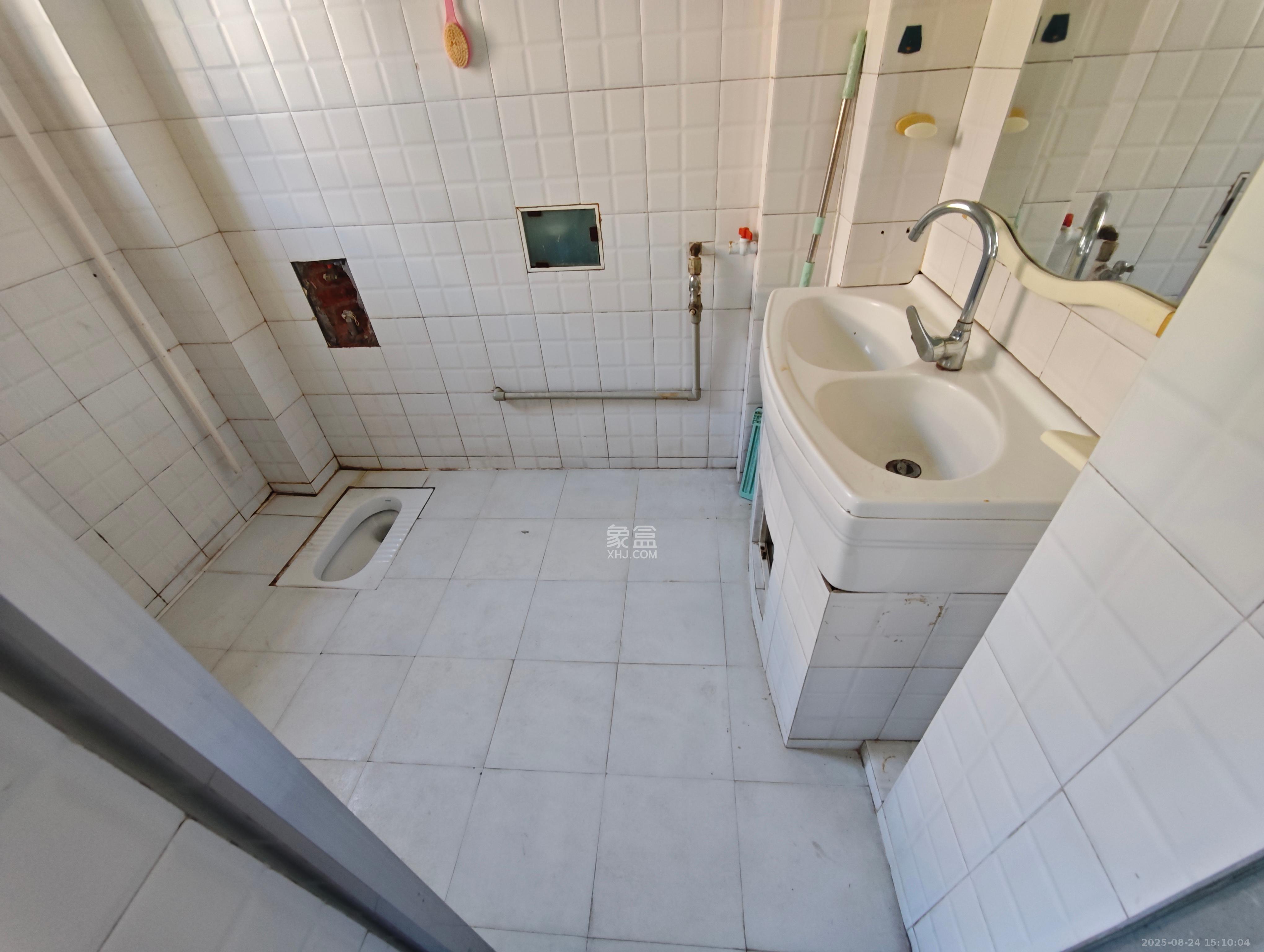 动力南苑 2室1厅1卫 1600.0元/月 动力南苑 2室1厅1卫 1600.0元/月室内图