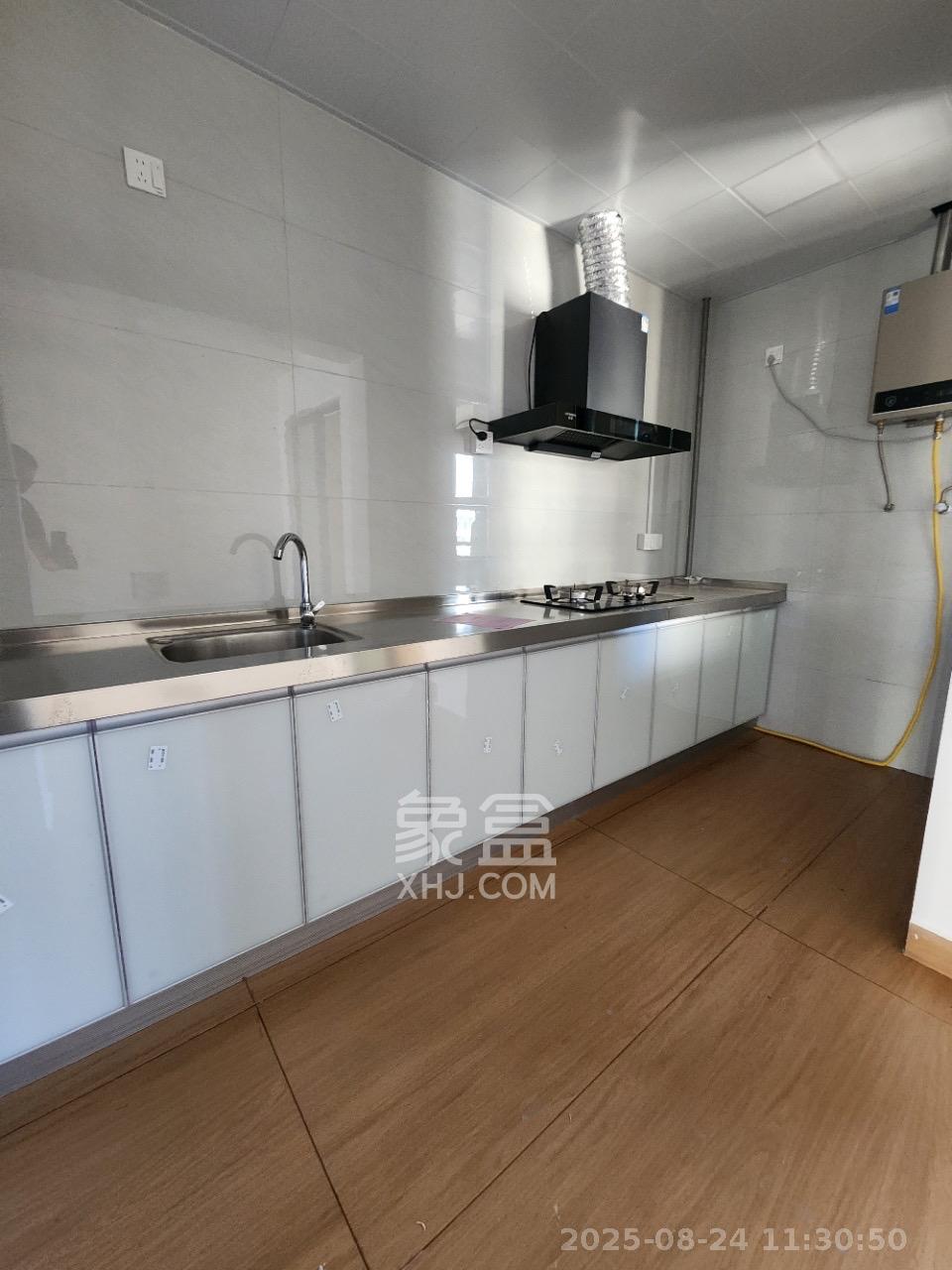 奥克斯广场  3室2厅2卫    2800.0元/月室内图