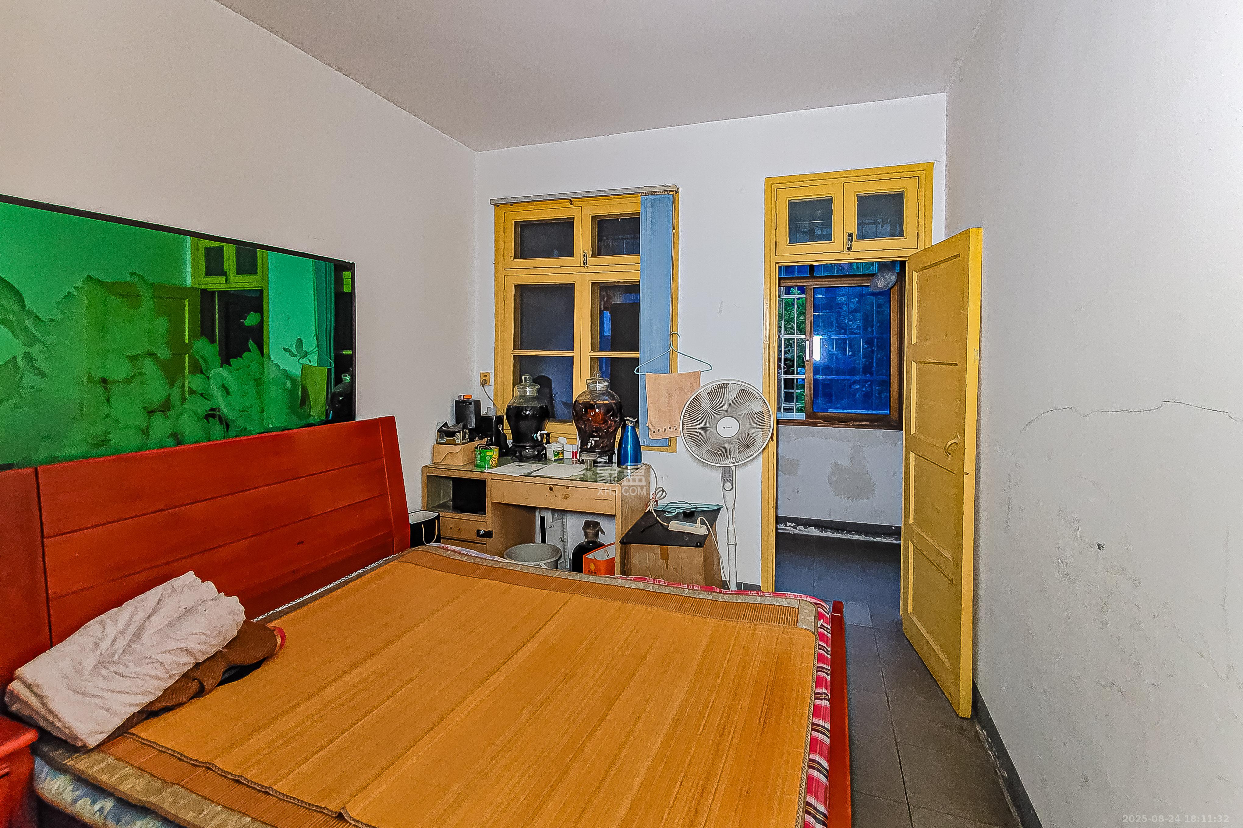 化油器厂宿舍  2室2厅1卫    43.6万卧室