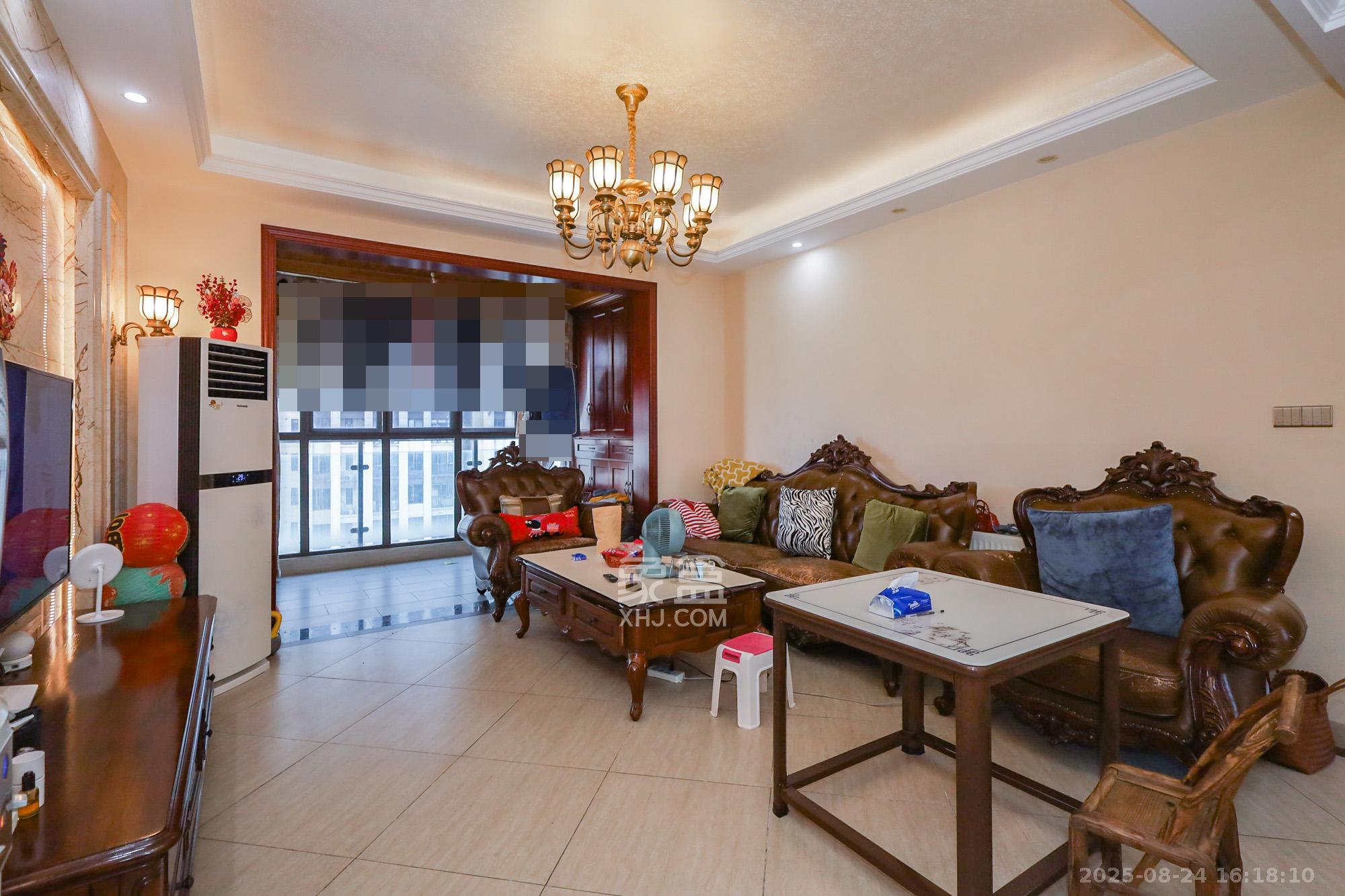 南山雍江汇(滨江国际新城)  4室2厅2卫    175.0万 南山雍江汇(滨江国际新城)  4室2厅2卫    175.0万客厅