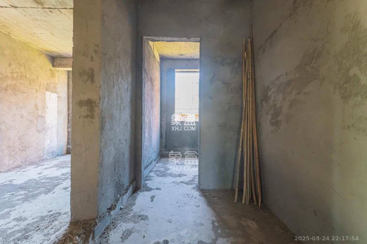 海伦春天 8室3厅5卫 258.0万 海伦春天 8室3厅5卫 258.0万其他