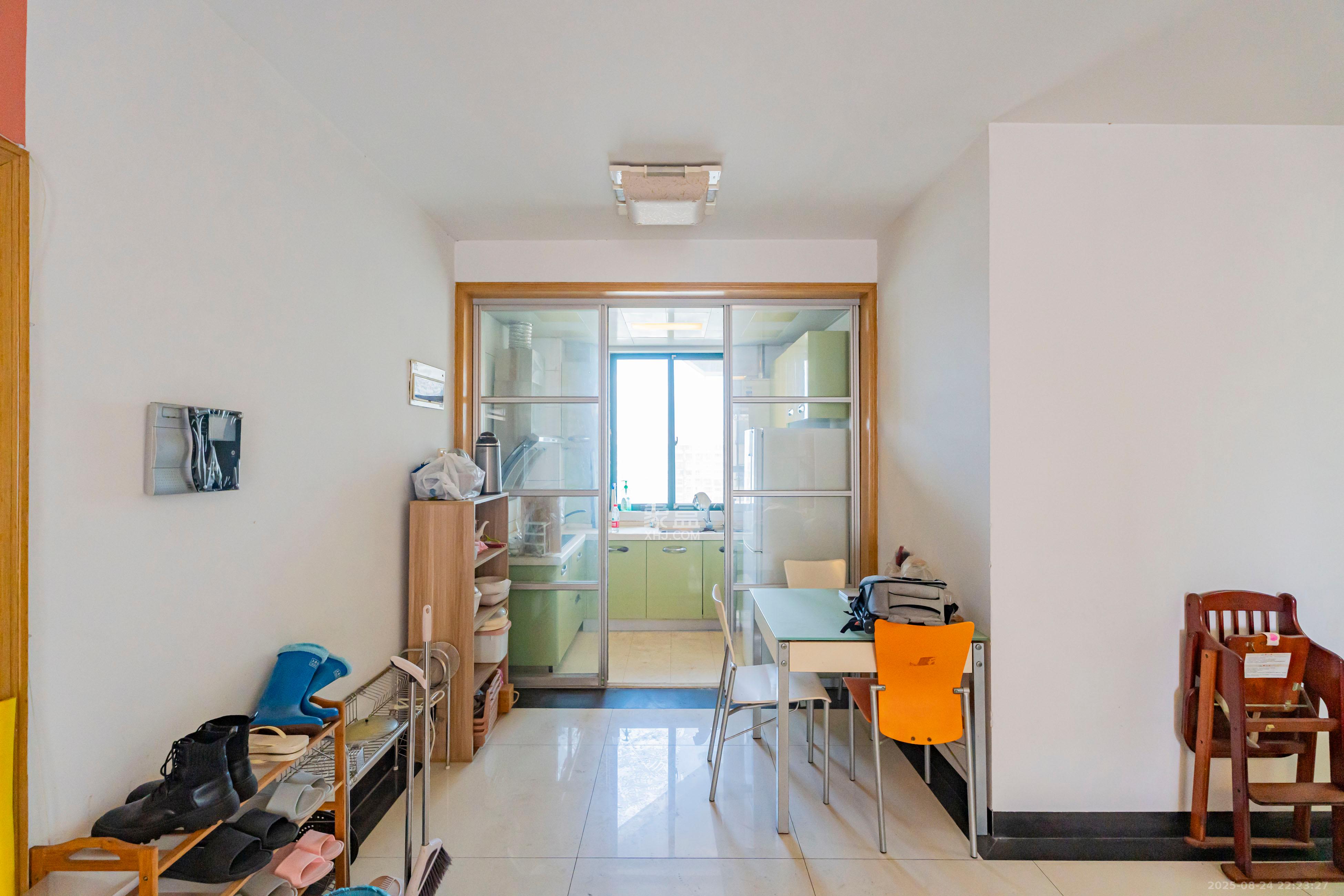 才子佳苑一期/二期  3室2厅1卫    69.0万 才子佳苑一期/二期  3室2厅1卫    69.0万客厅