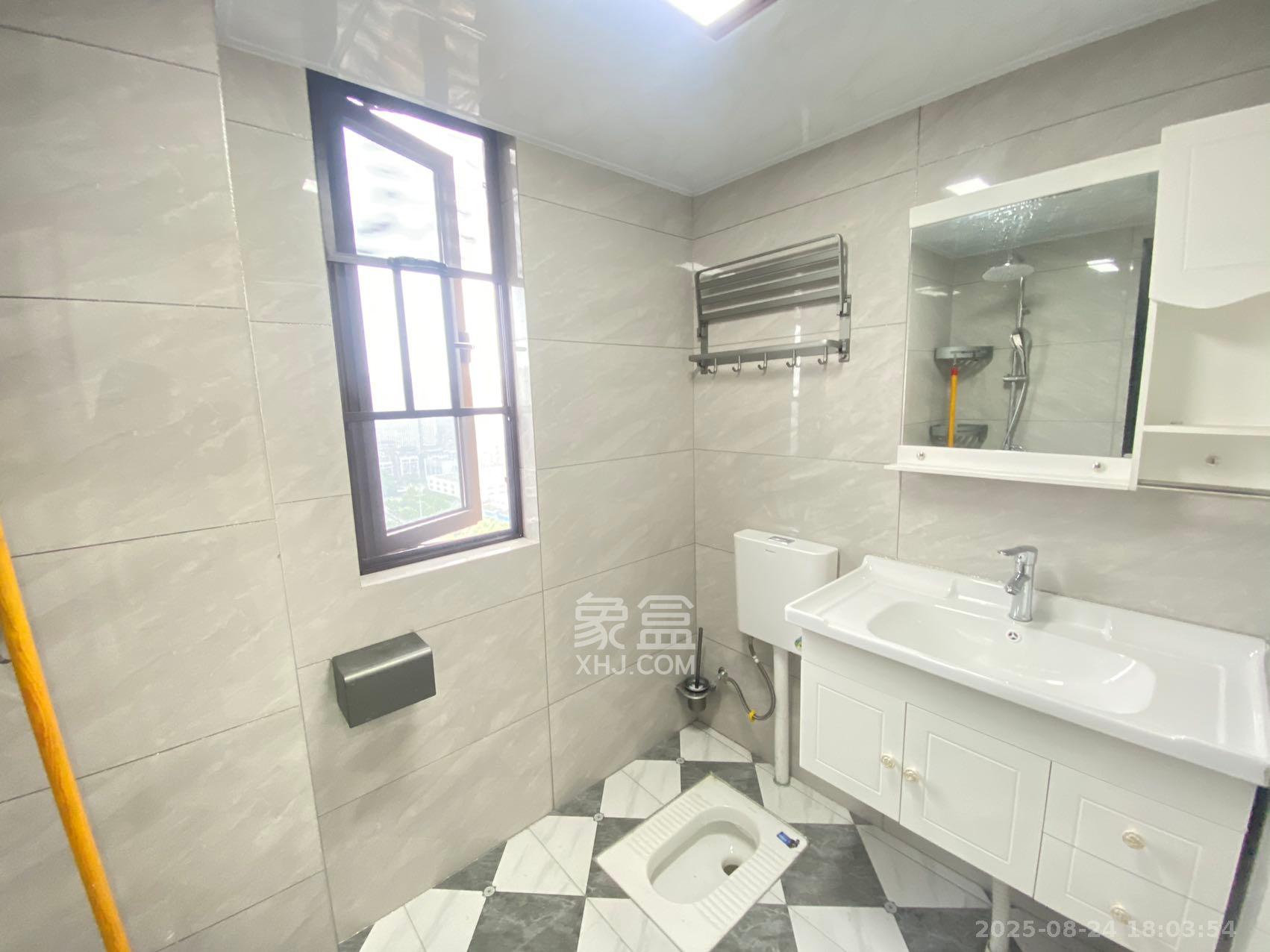 梅溪盛荟  3室2厅2卫    3000.0元/月 梅溪盛荟  3室2厅2卫    3000.0元/月