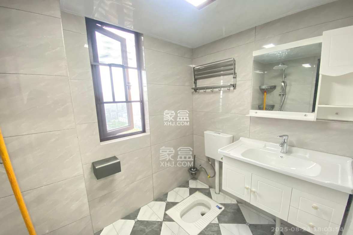 梅溪盛荟  3室2厅2卫    3000.0元/月 梅溪盛荟  3室2厅2卫    3000.0元/月室内图