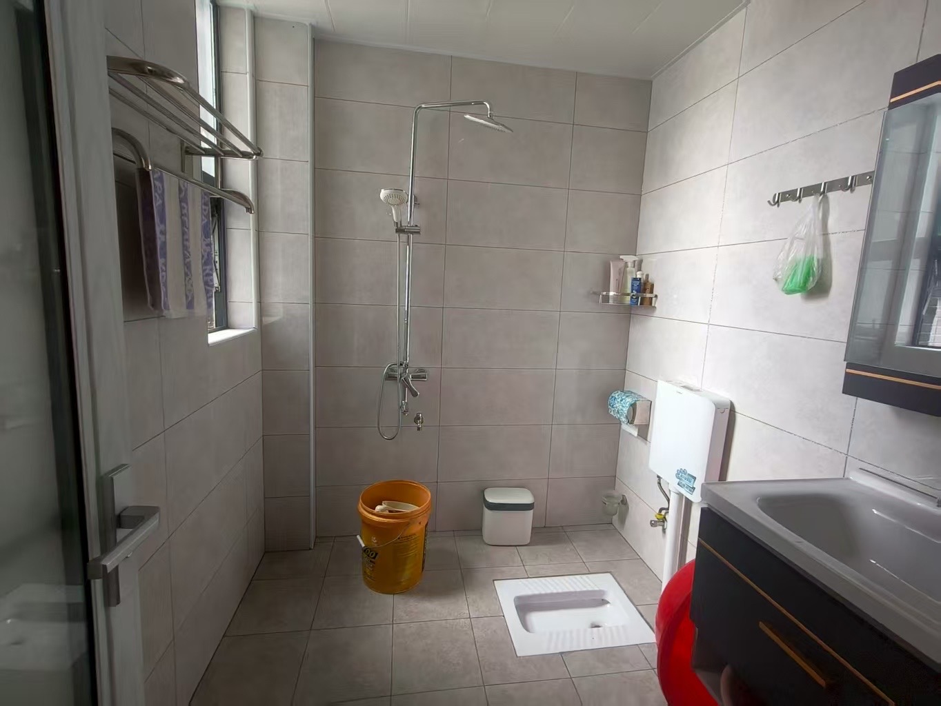 宏天绿城 2室2厅1卫 1400.0元/月 宏天绿城 2室2厅1卫 1400.0元/月室内图