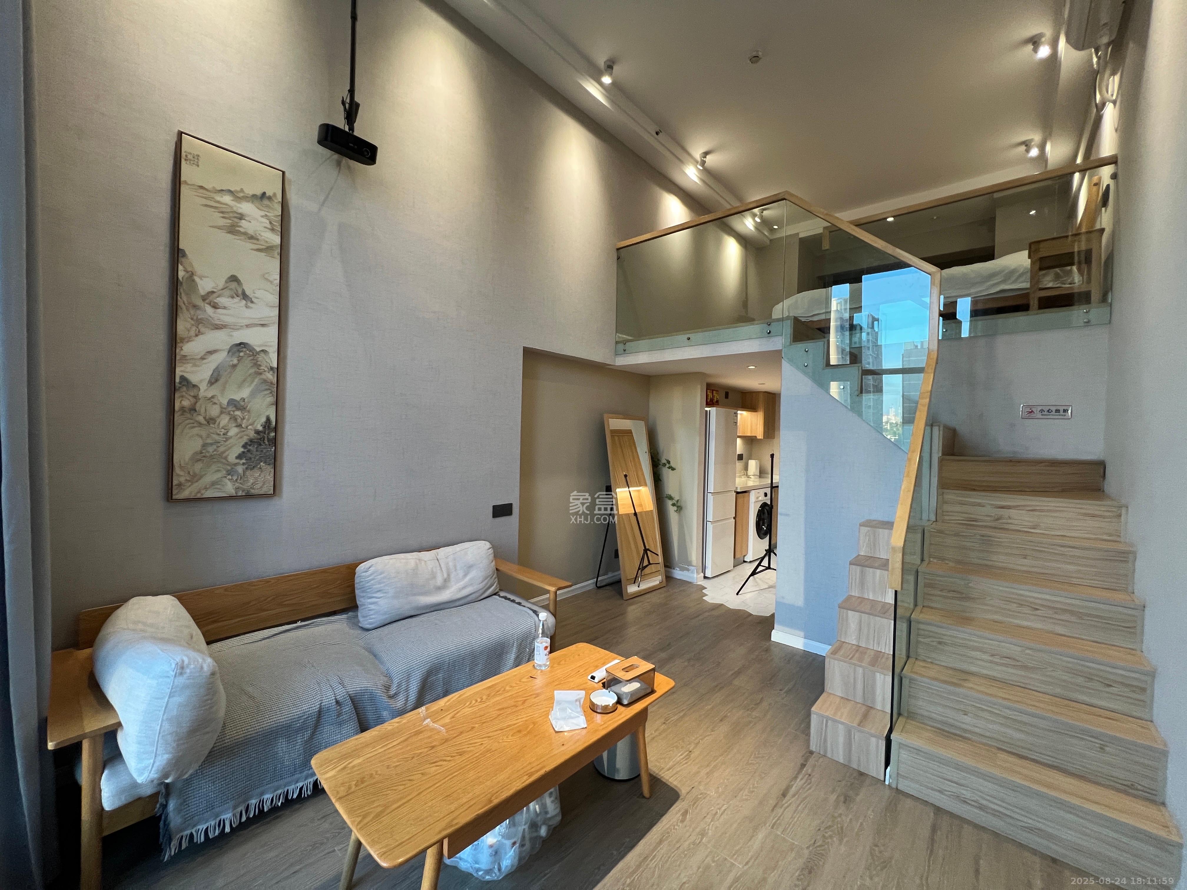 藏珑湖上公馆  1室1厅1卫   2600.00元/月室内图