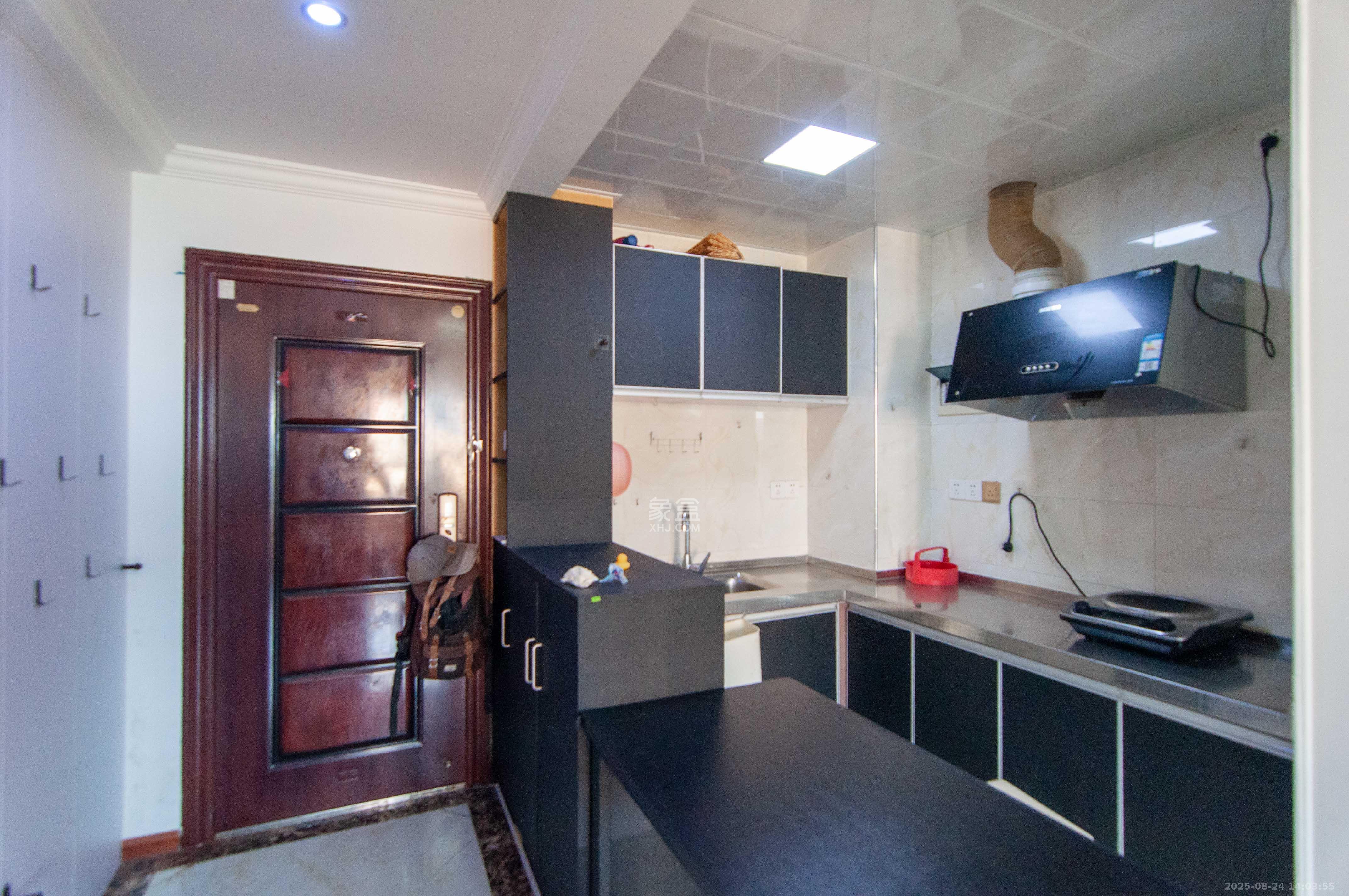 中一九骏（枫桥苑）  1室1厅1卫    48.0万厨房