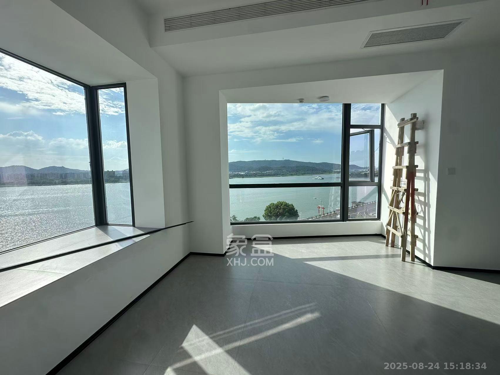 湘江颂 2室2厅1卫 6800.0元/月 湘江颂 2室2厅1卫 6800.0元/月室内图