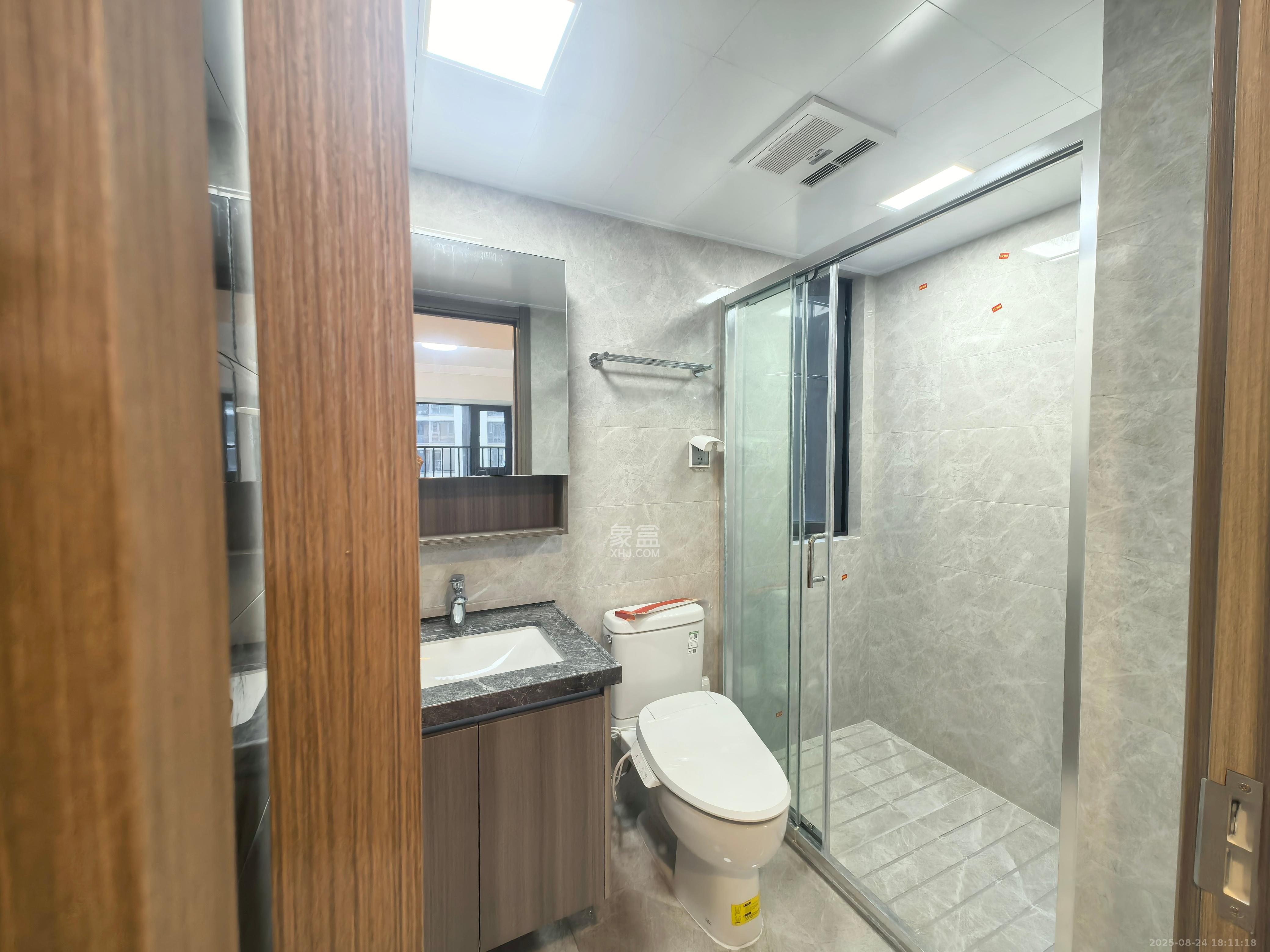 中海阅溪府 4室2厅2卫 3500.0元/月 中海阅溪府 4室2厅2卫 3500.0元/月室内图