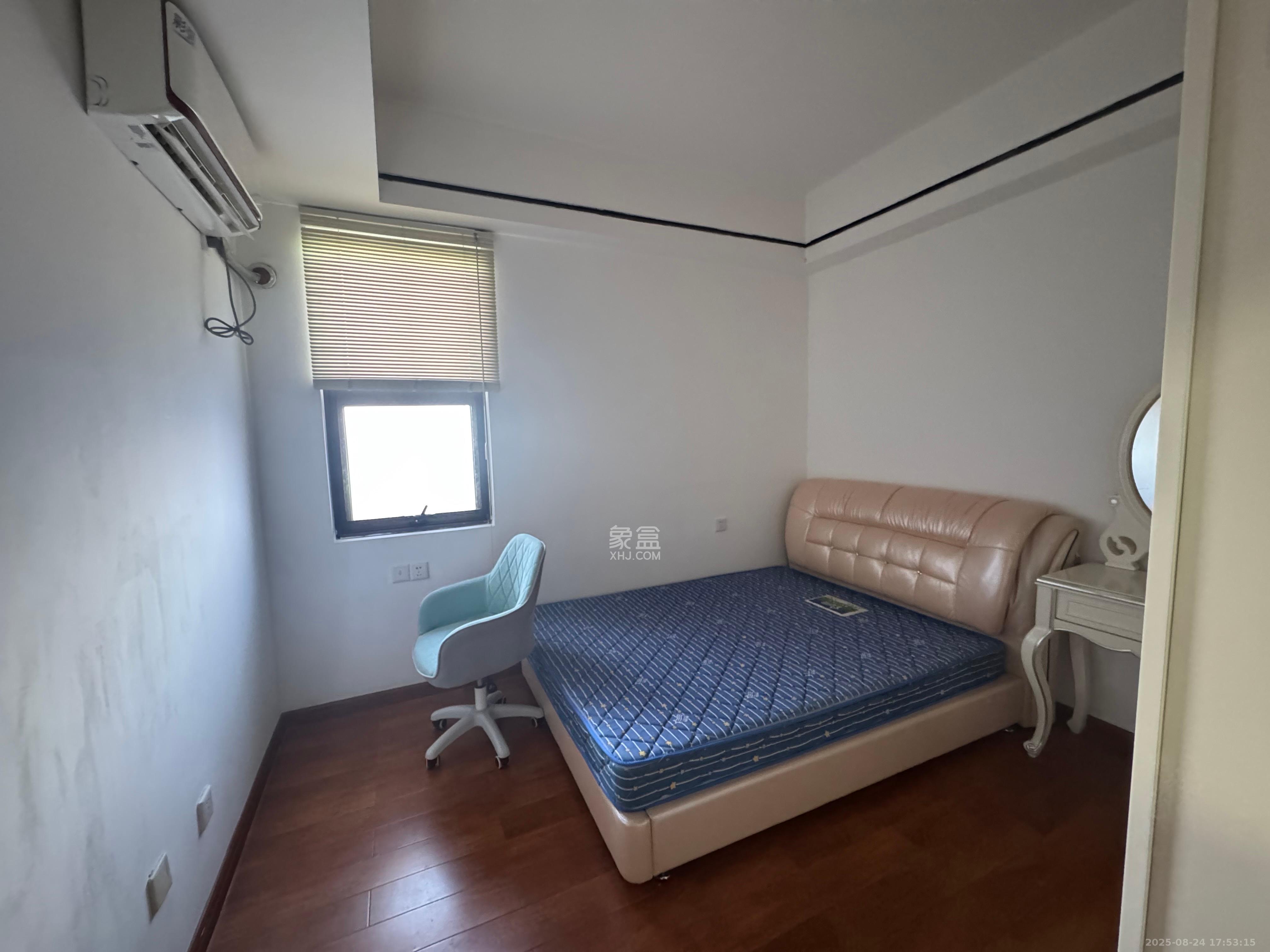 长盛上东区  1室0厅0卫    3000.0元/月 长盛上东区  1室0厅0卫    3000.0元/月室内图