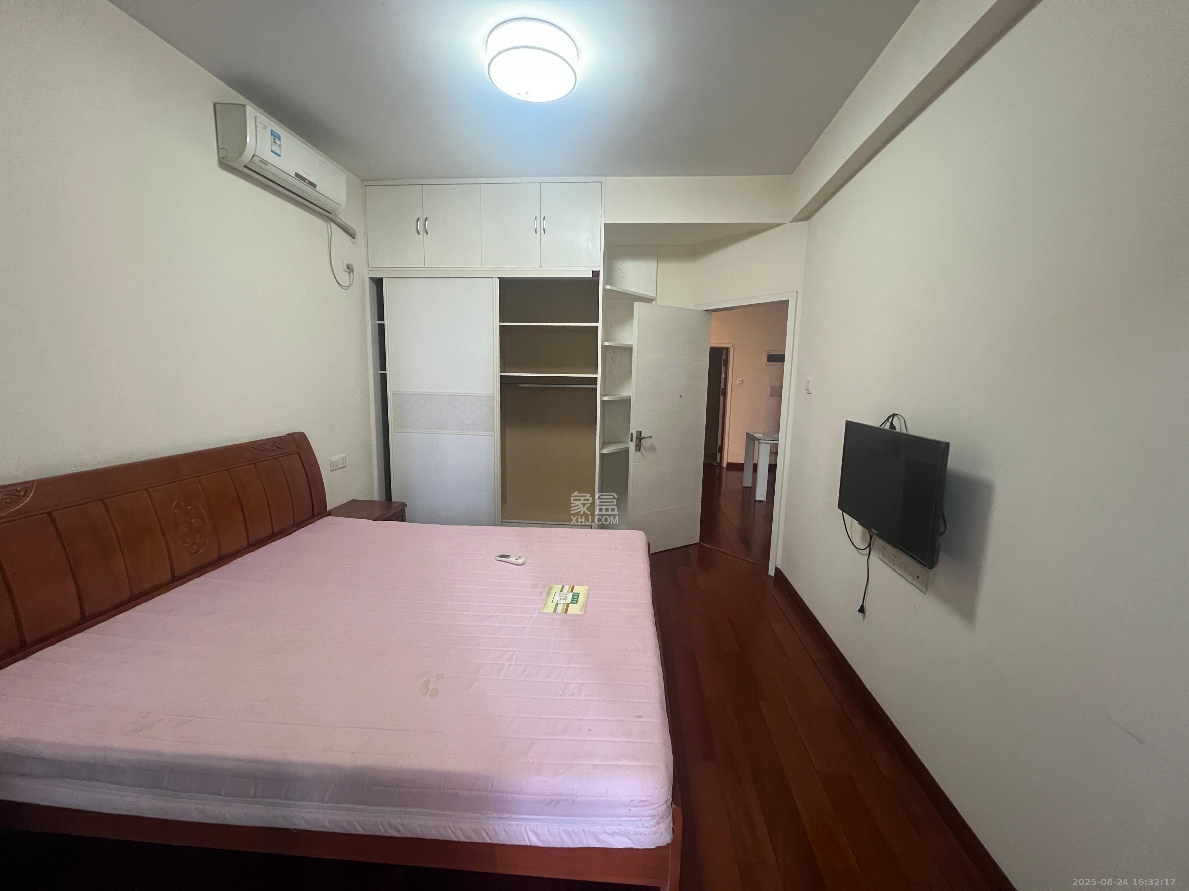 公园9号 1室2厅1卫 3700.0元/月 公园9号 1室2厅1卫 3700.0元/月室内图